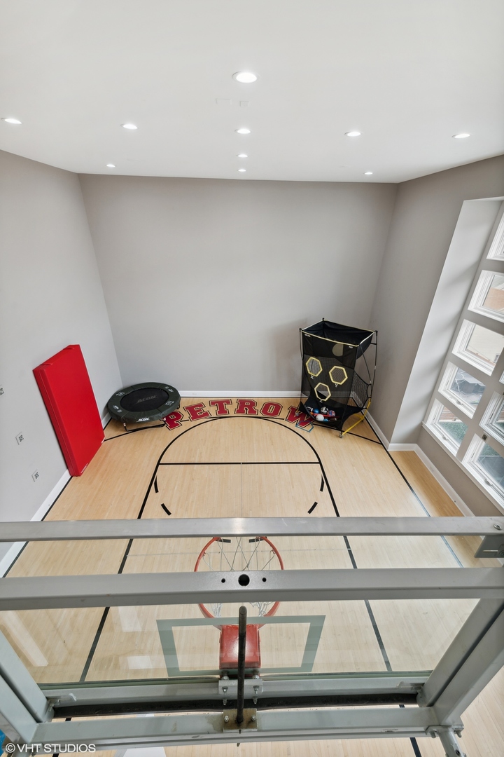 1515 N North Prk Ave