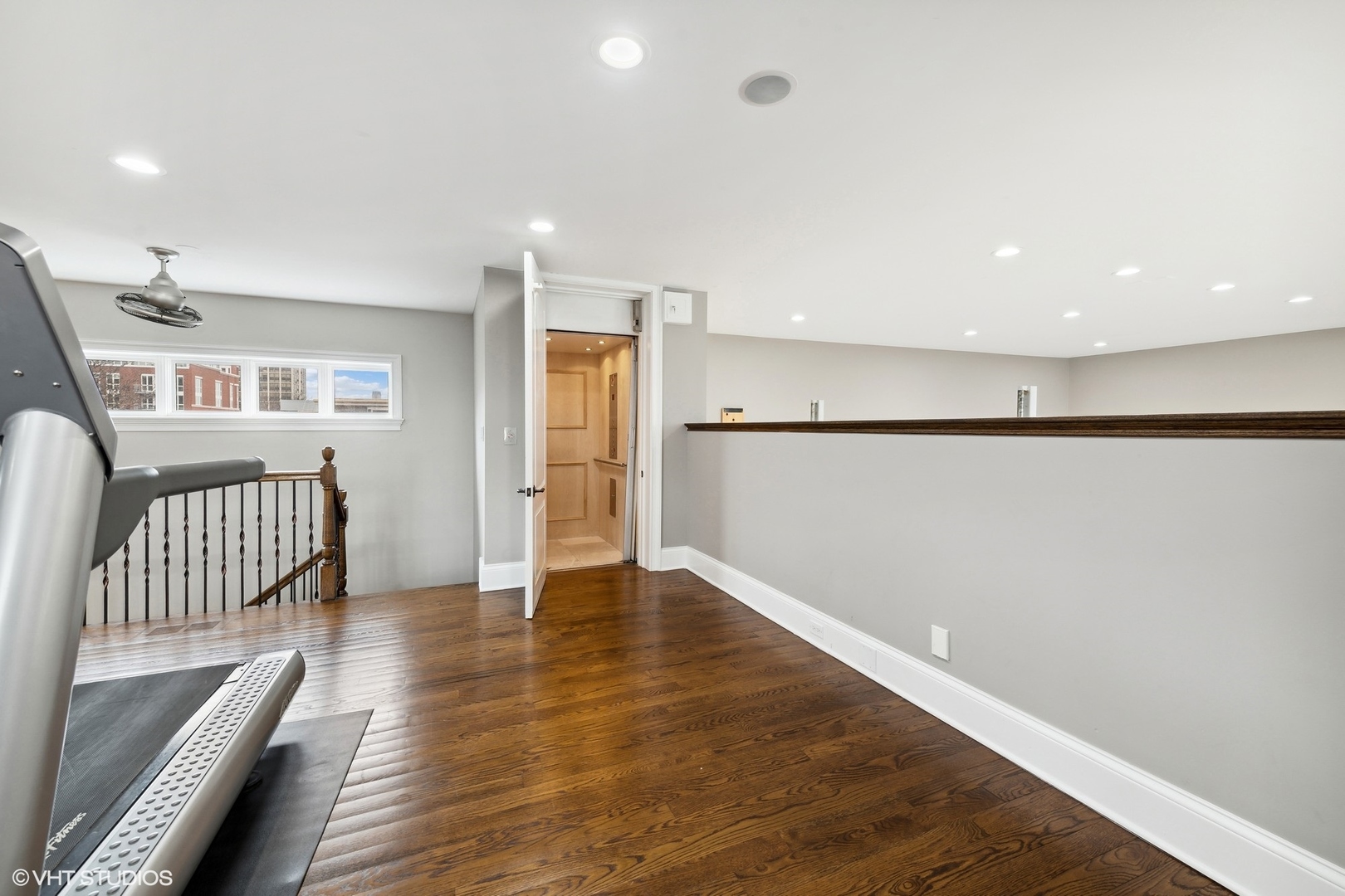 1515 N North Prk Ave