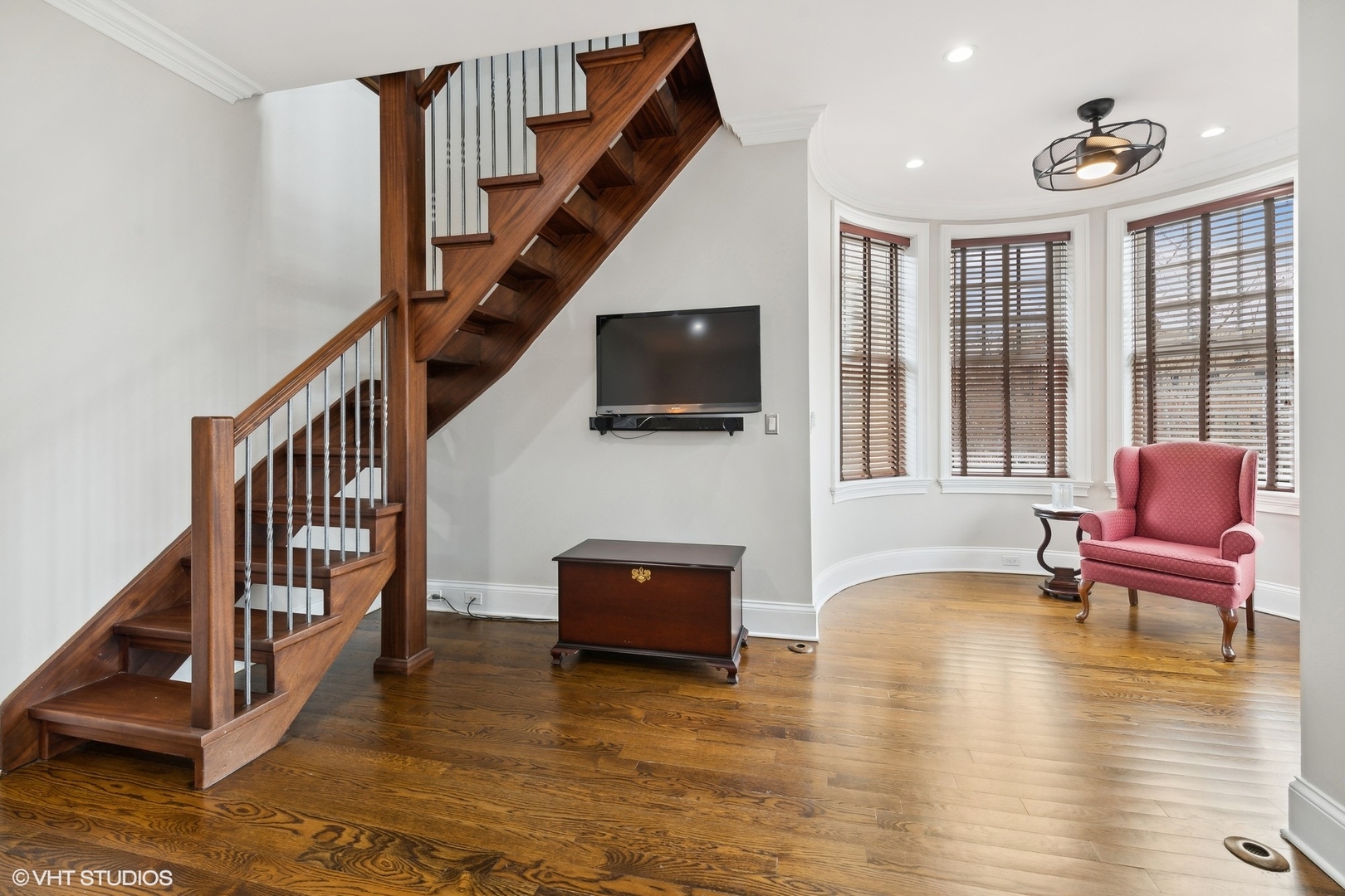 1515 N North Prk Ave