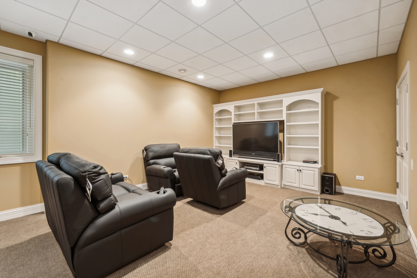 9 Willowcrest Drive Unit: 9