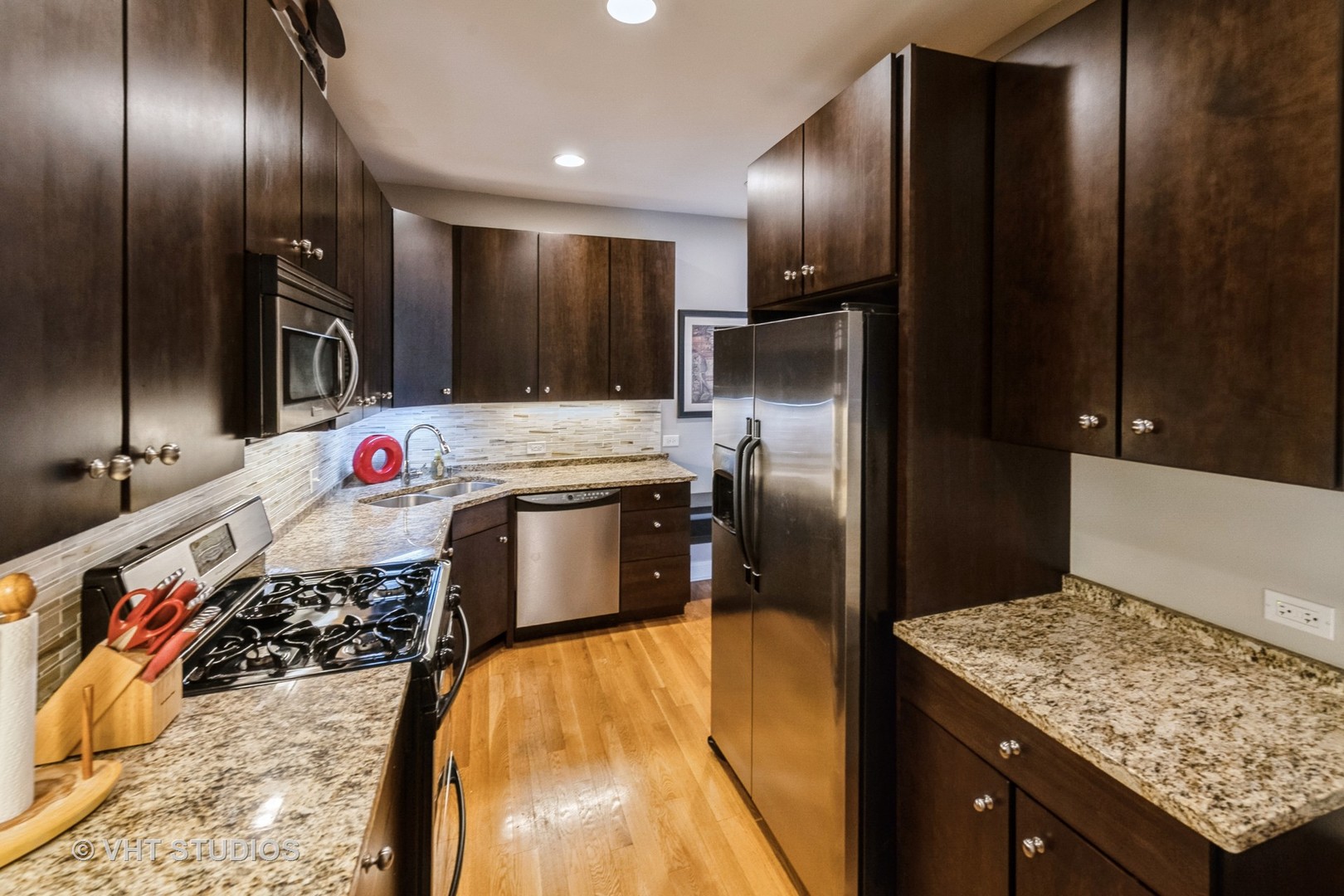 1125 W FARWELL Avenue Unit: B2