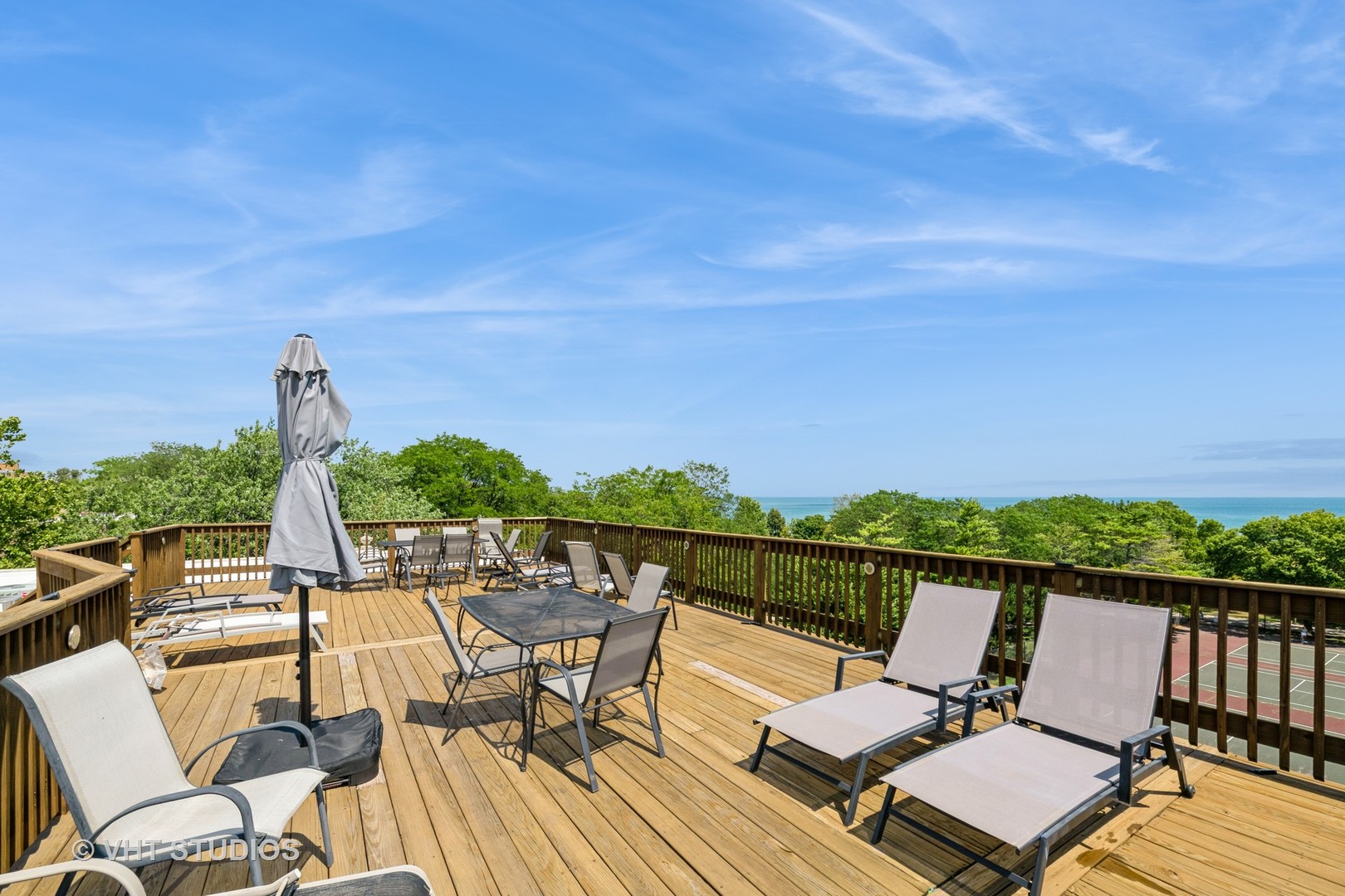1125 W FARWELL Avenue Unit: B2
