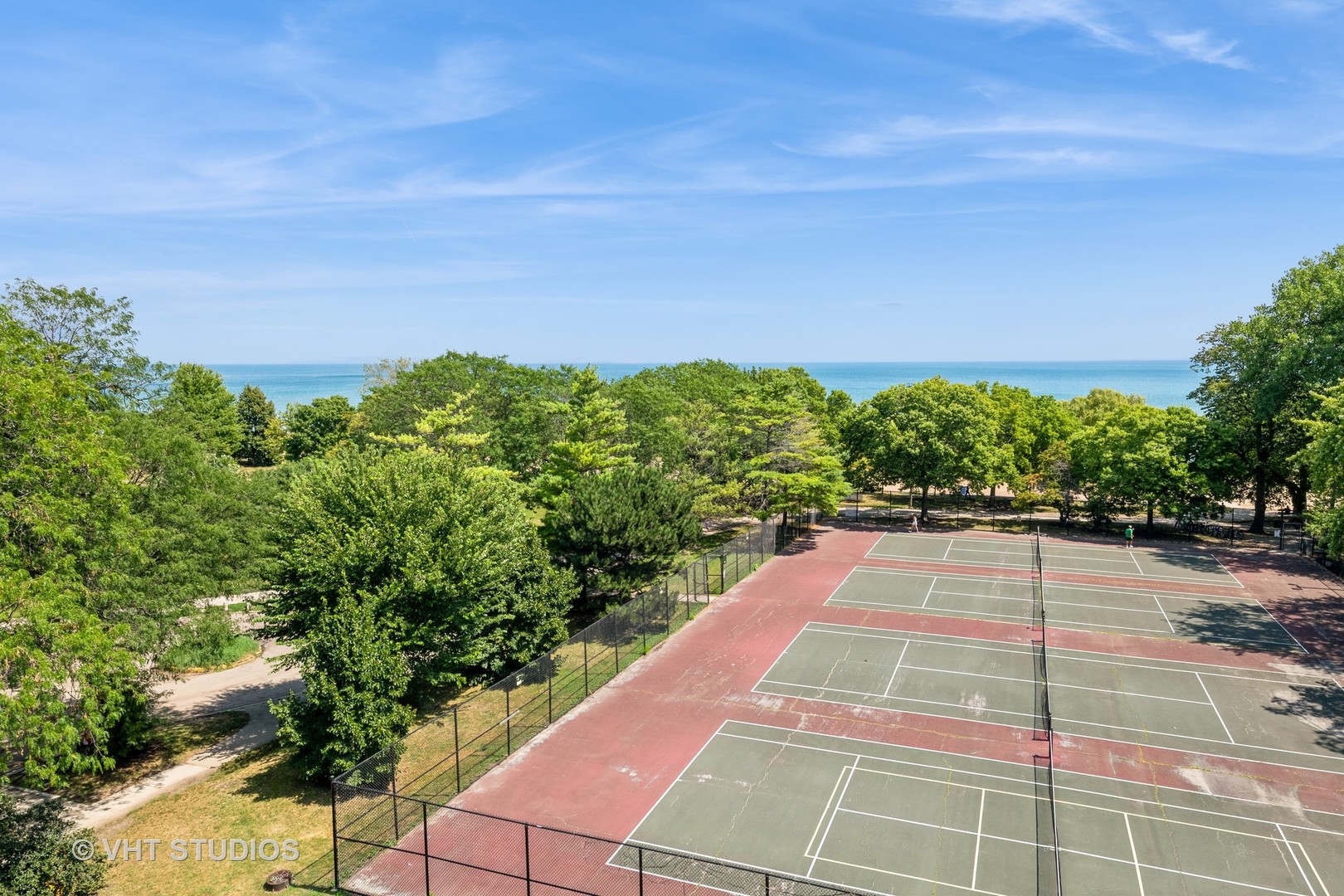 1125 W FARWELL Avenue Unit: B2