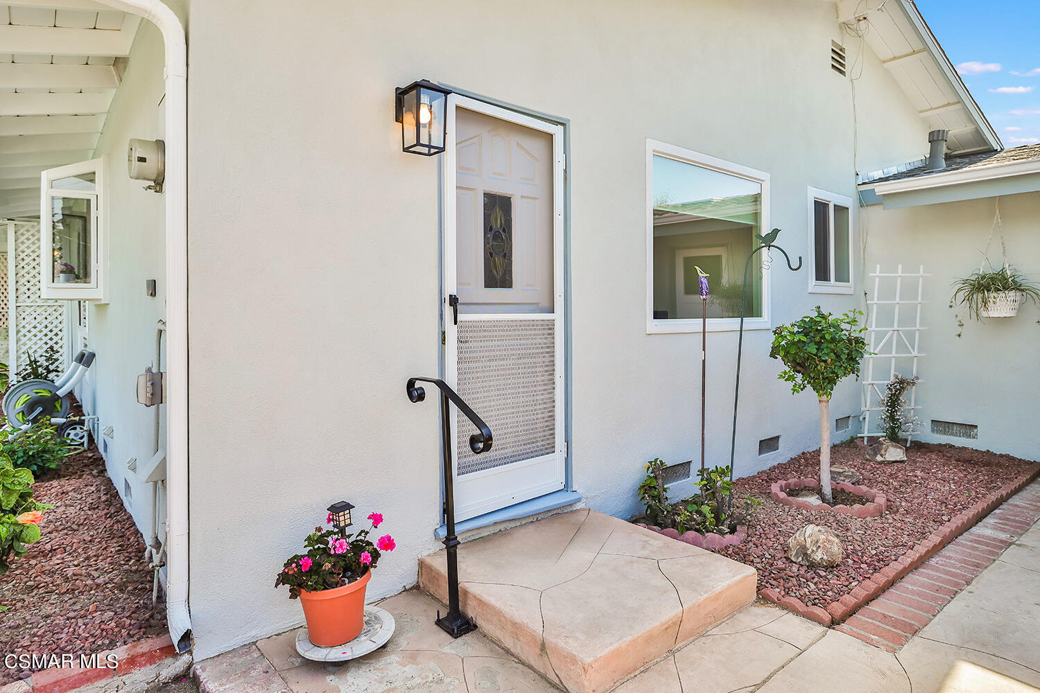 1137 Valley High Avenue