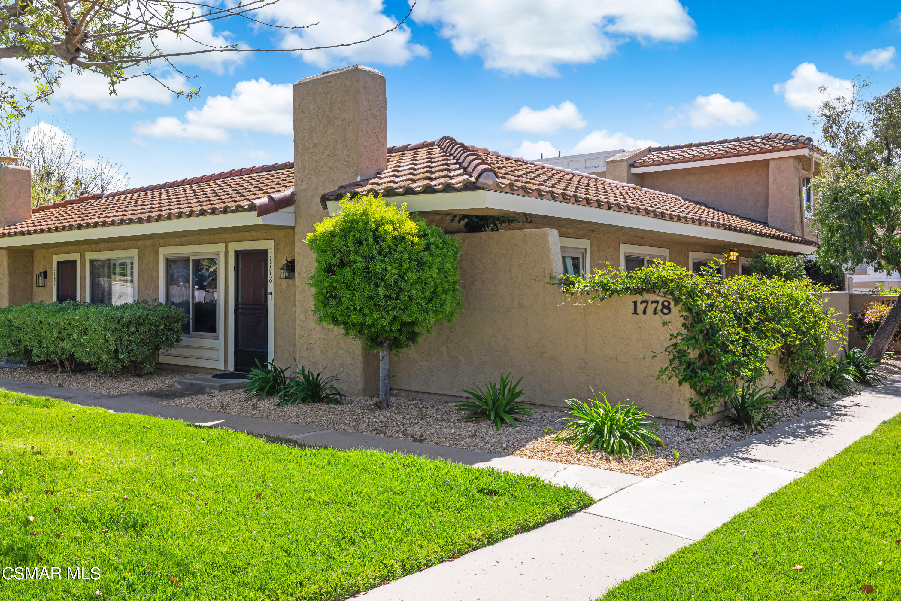 1778 E Avenida De Las Flores, 85
