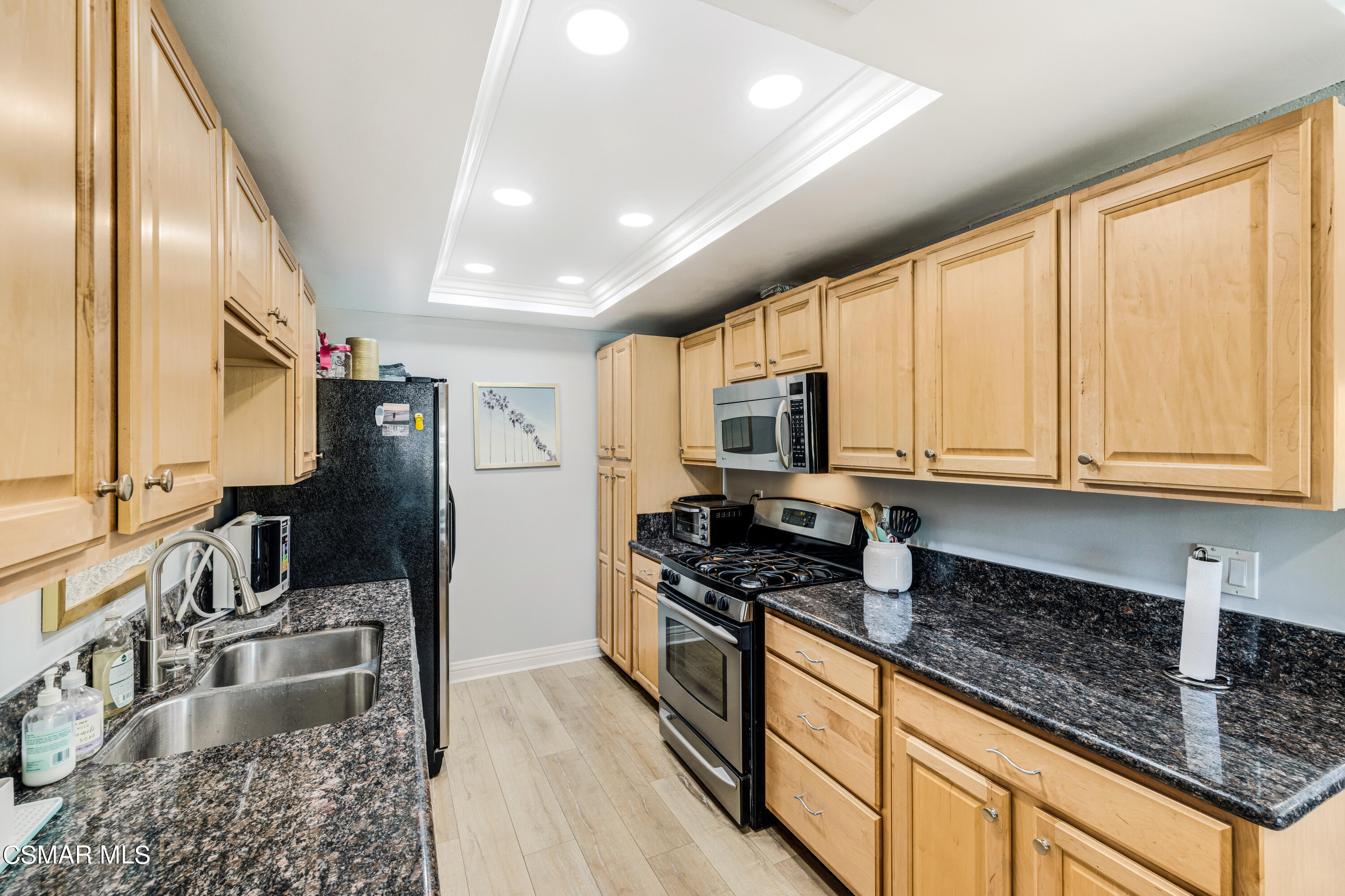 1778 E Avenida De Las Flores, 85