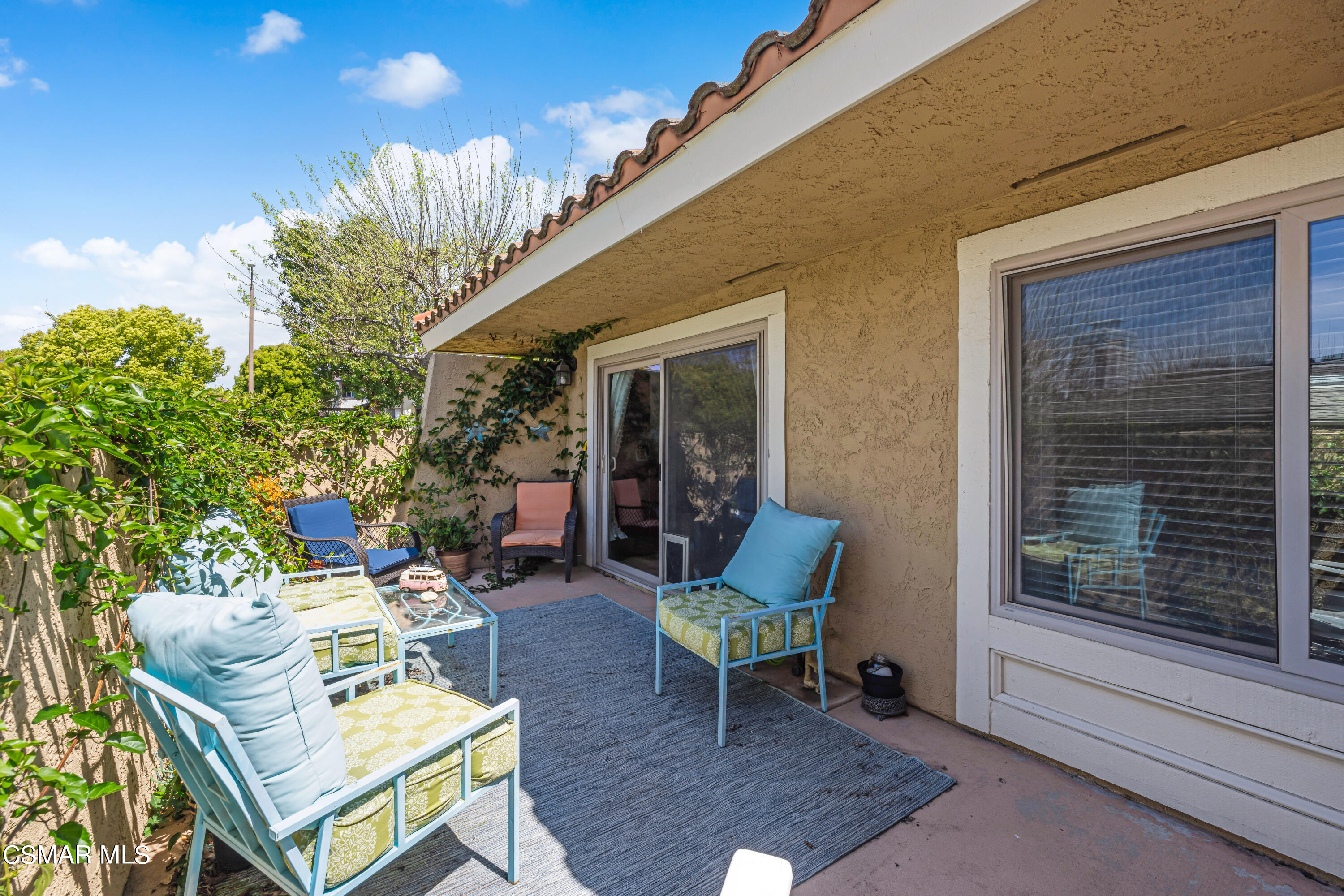 1778 E Avenida De Las Flores, 85