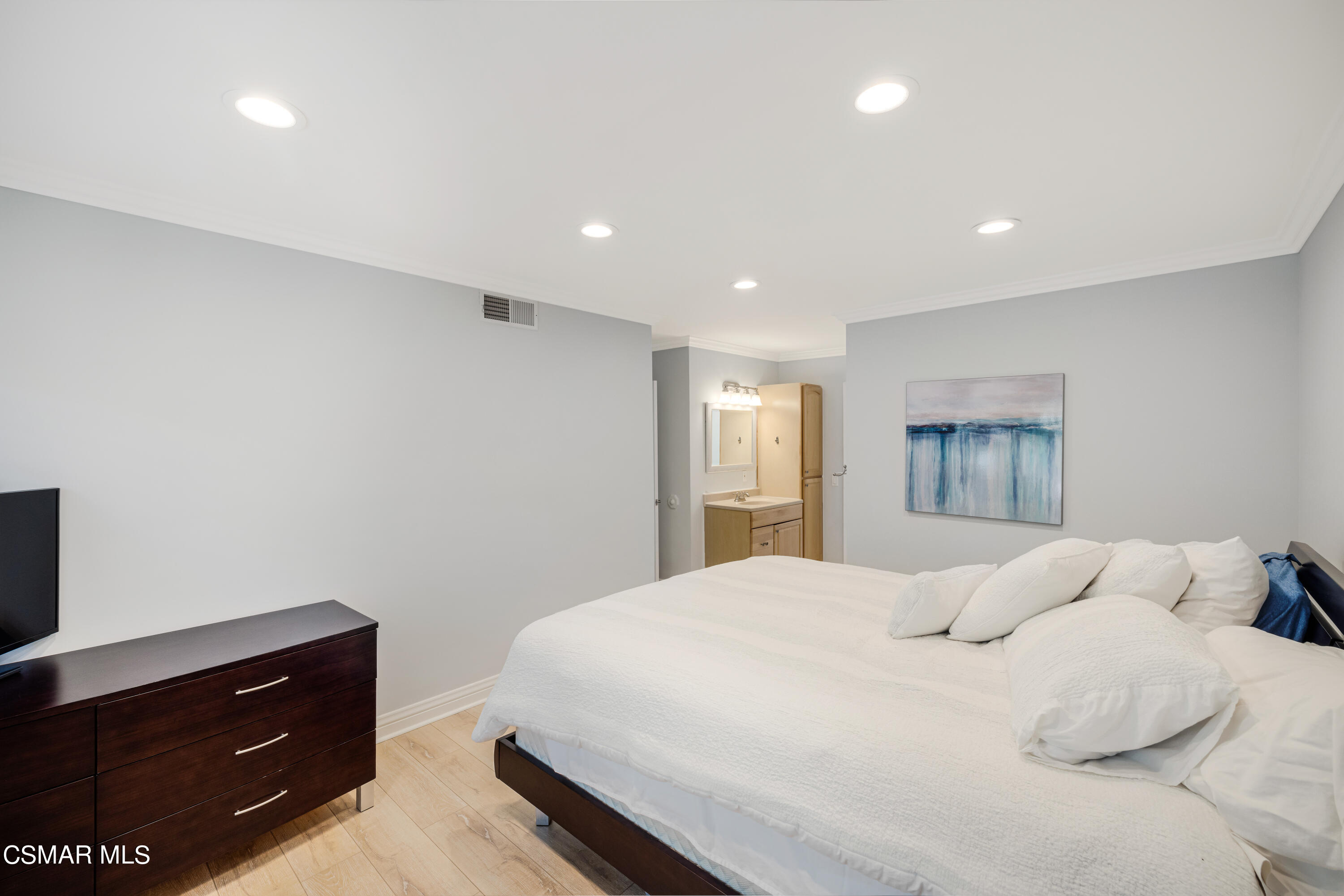 1778 E Avenida De Las Flores, 85
