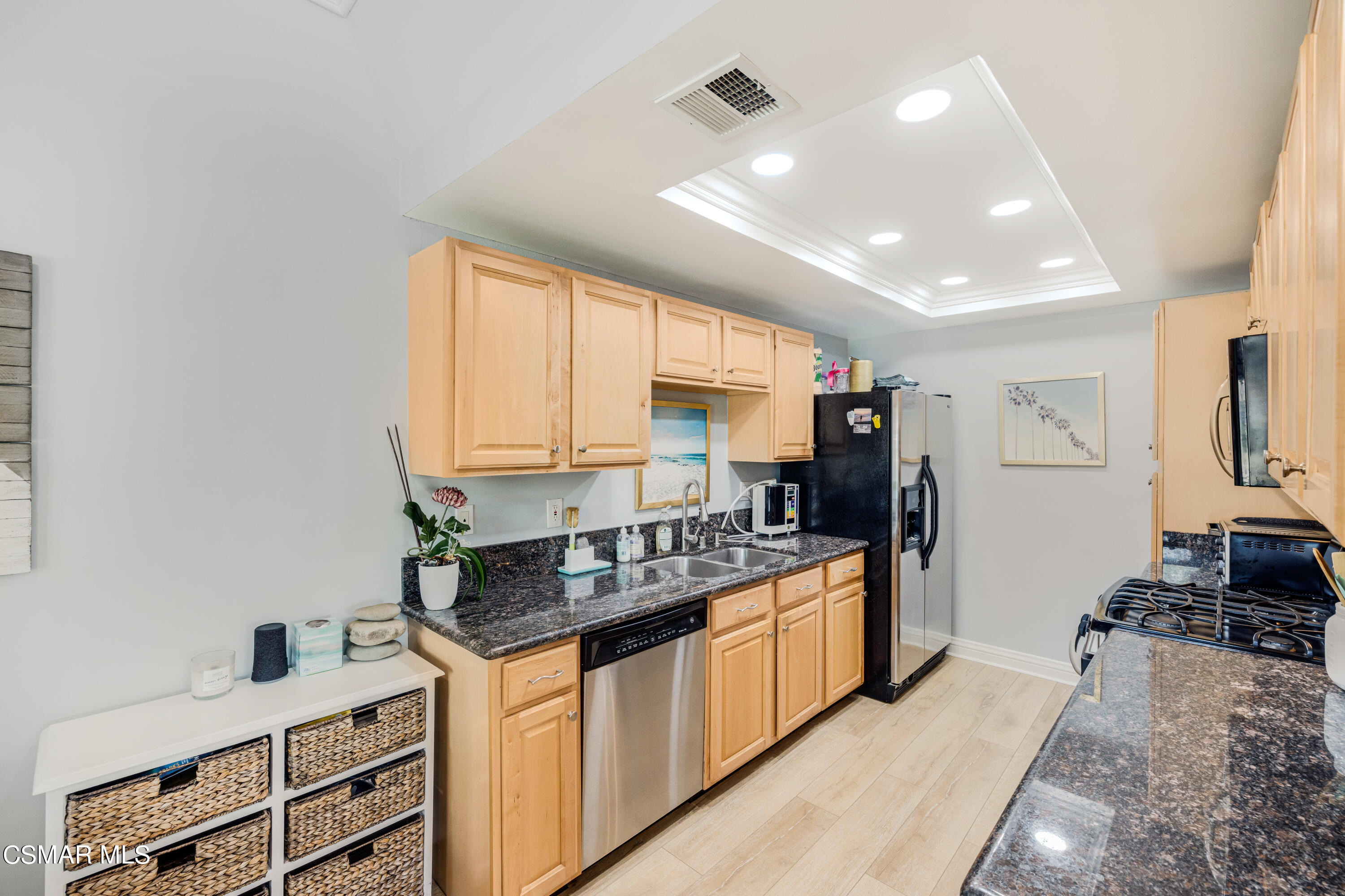 1778 E Avenida De Las Flores, 85