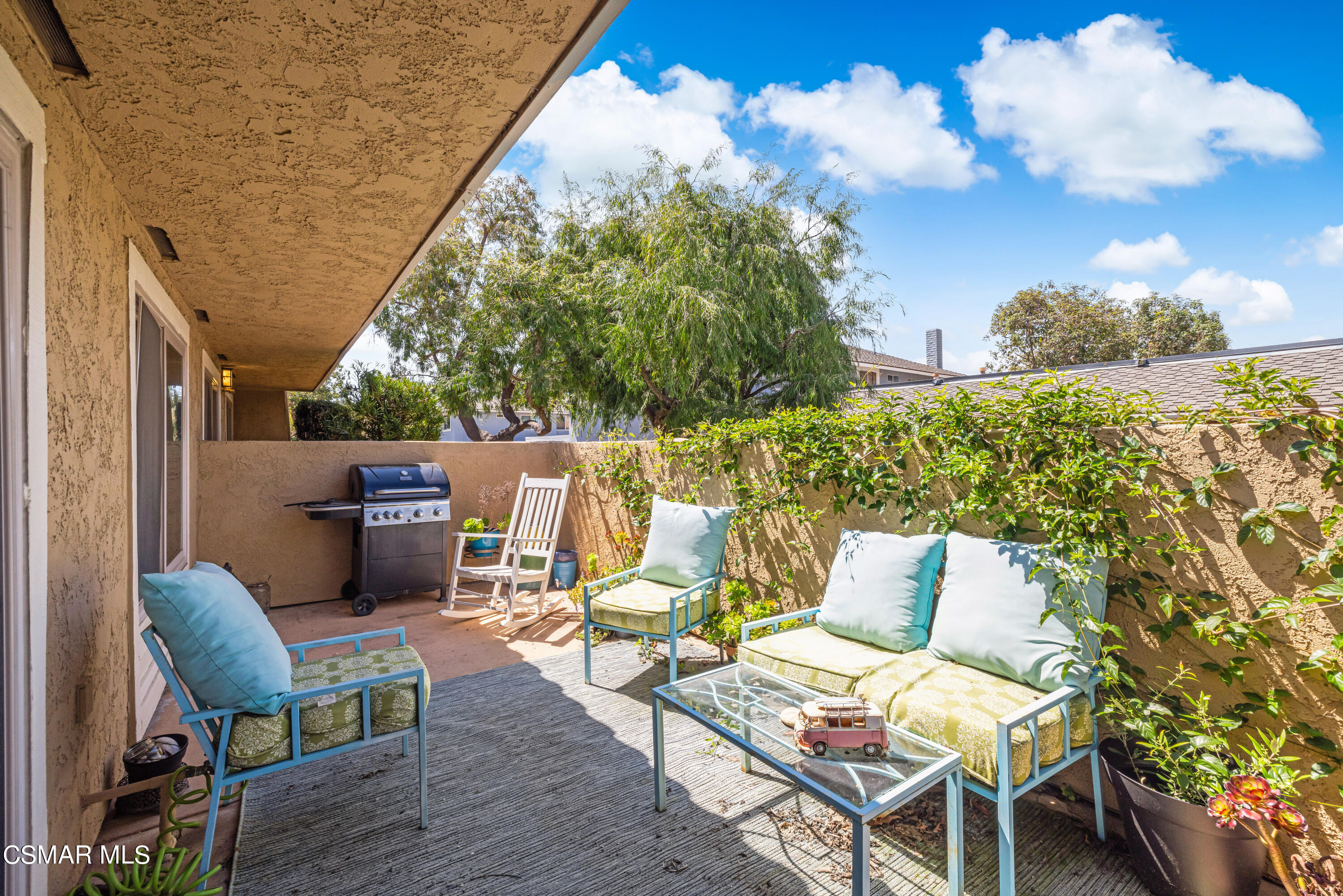 1778 E Avenida De Las Flores, 85