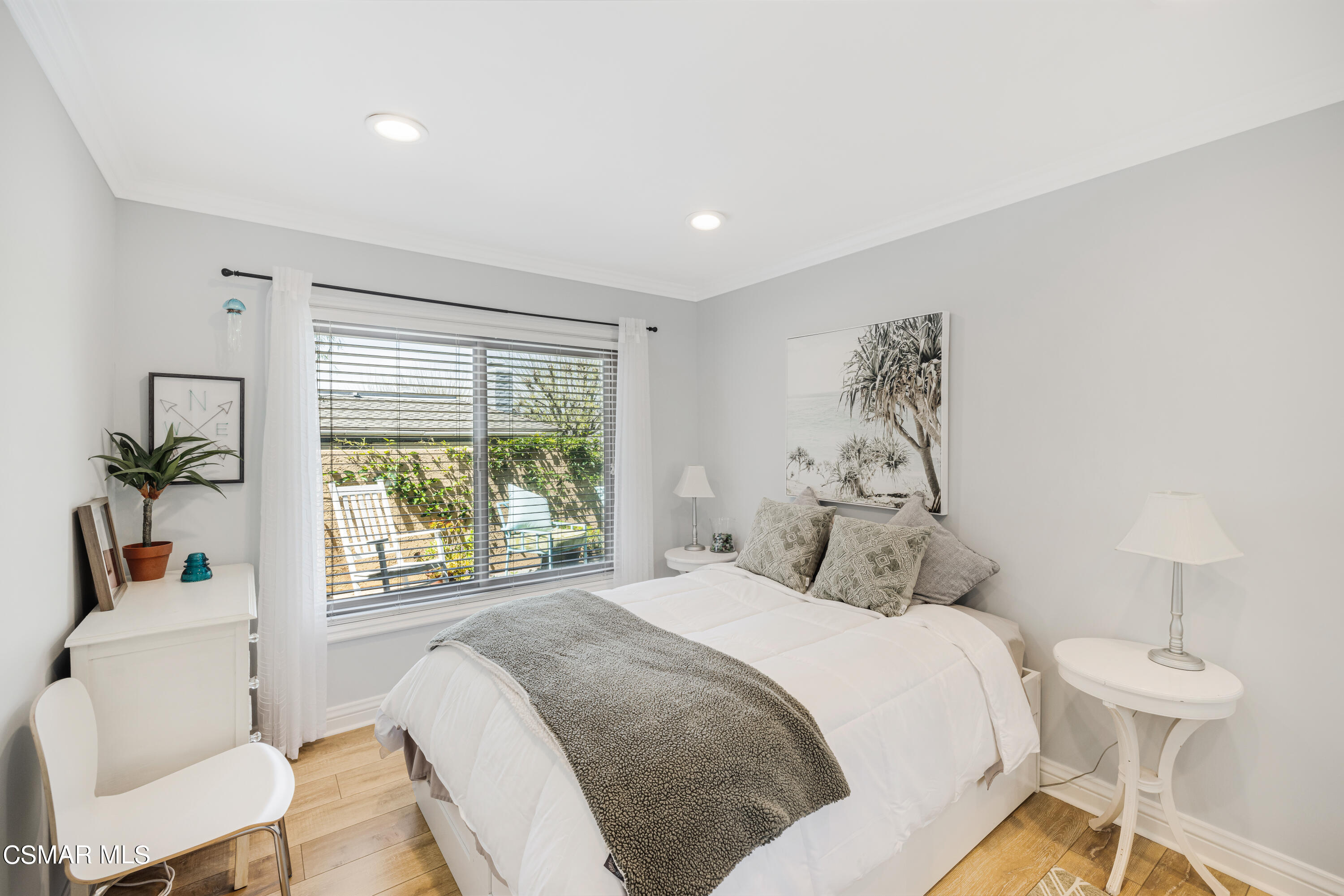 1778 E Avenida De Las Flores, 85