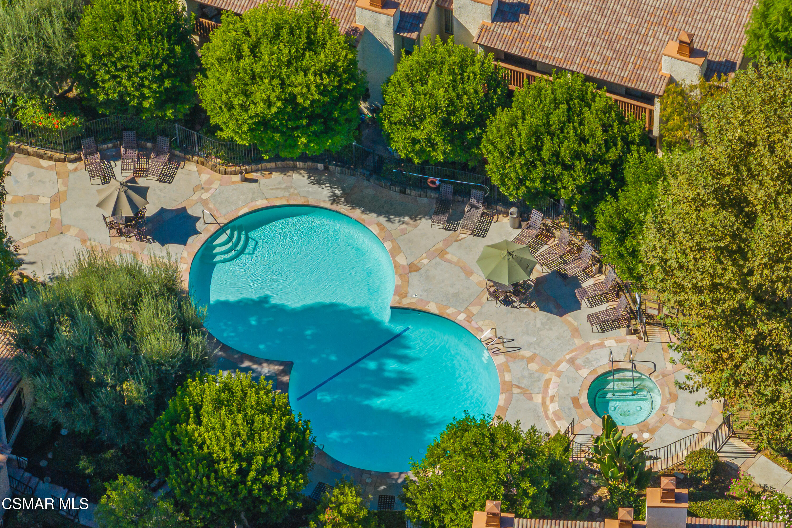 21555 Burbank Boulevard, 60