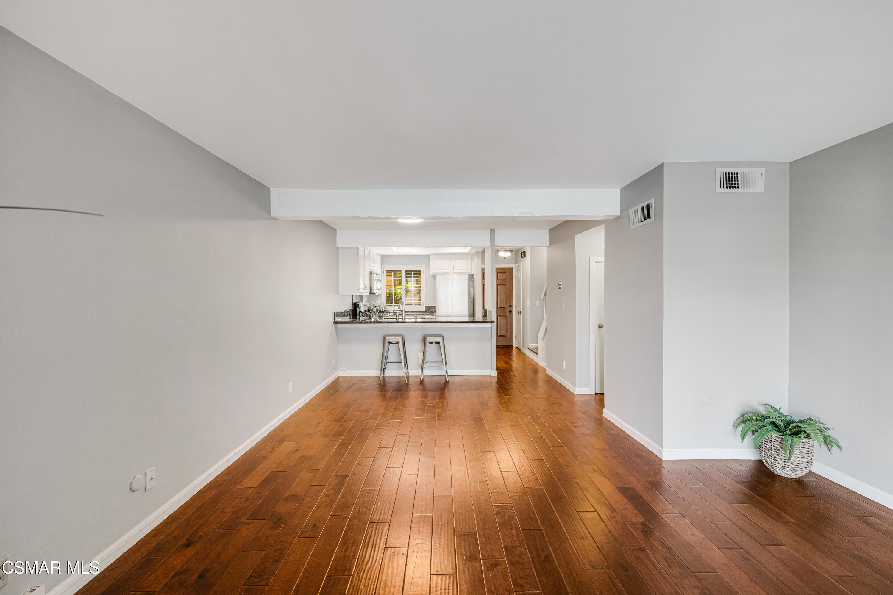 21555 Burbank Boulevard, 60