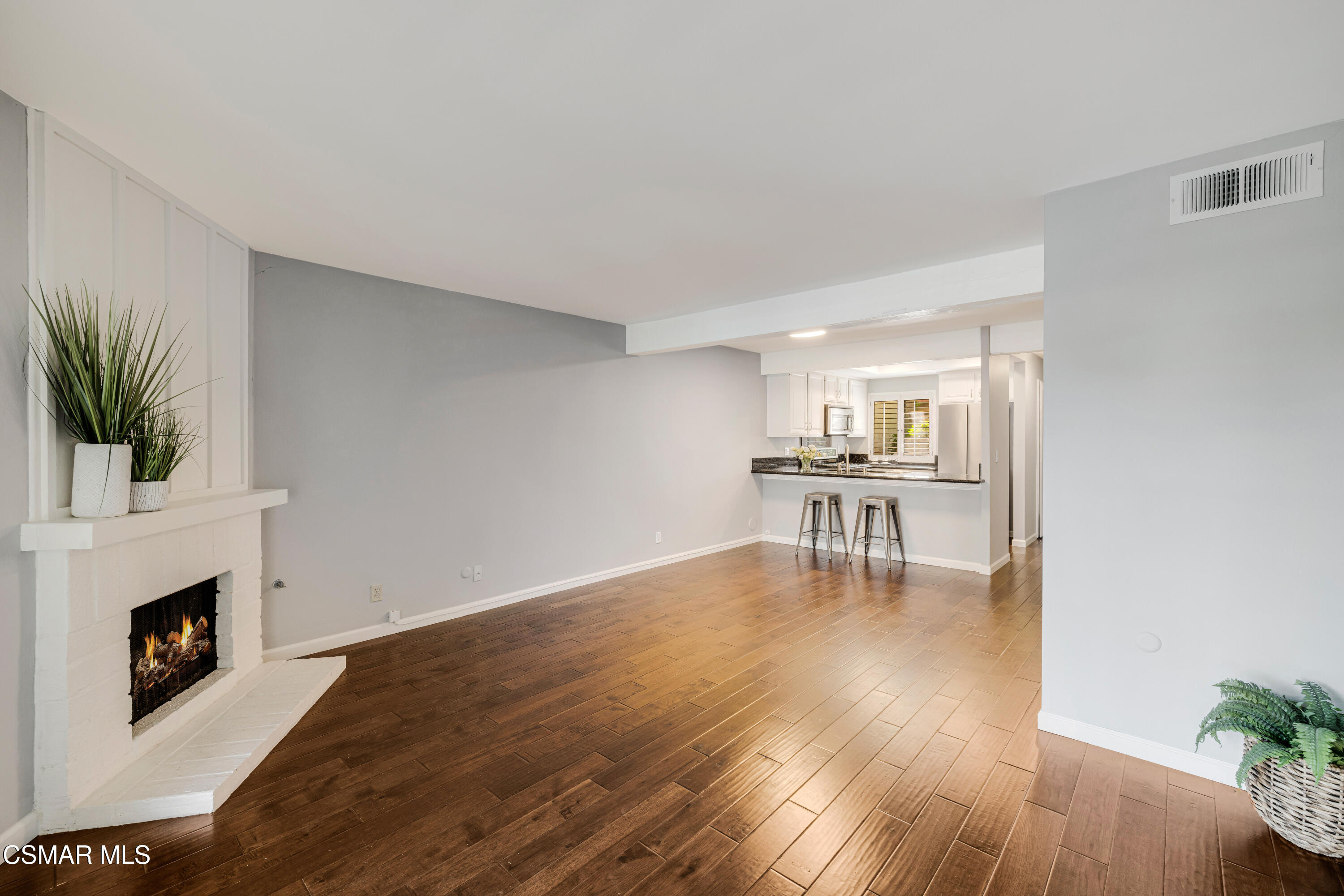 21555 Burbank Boulevard, 60