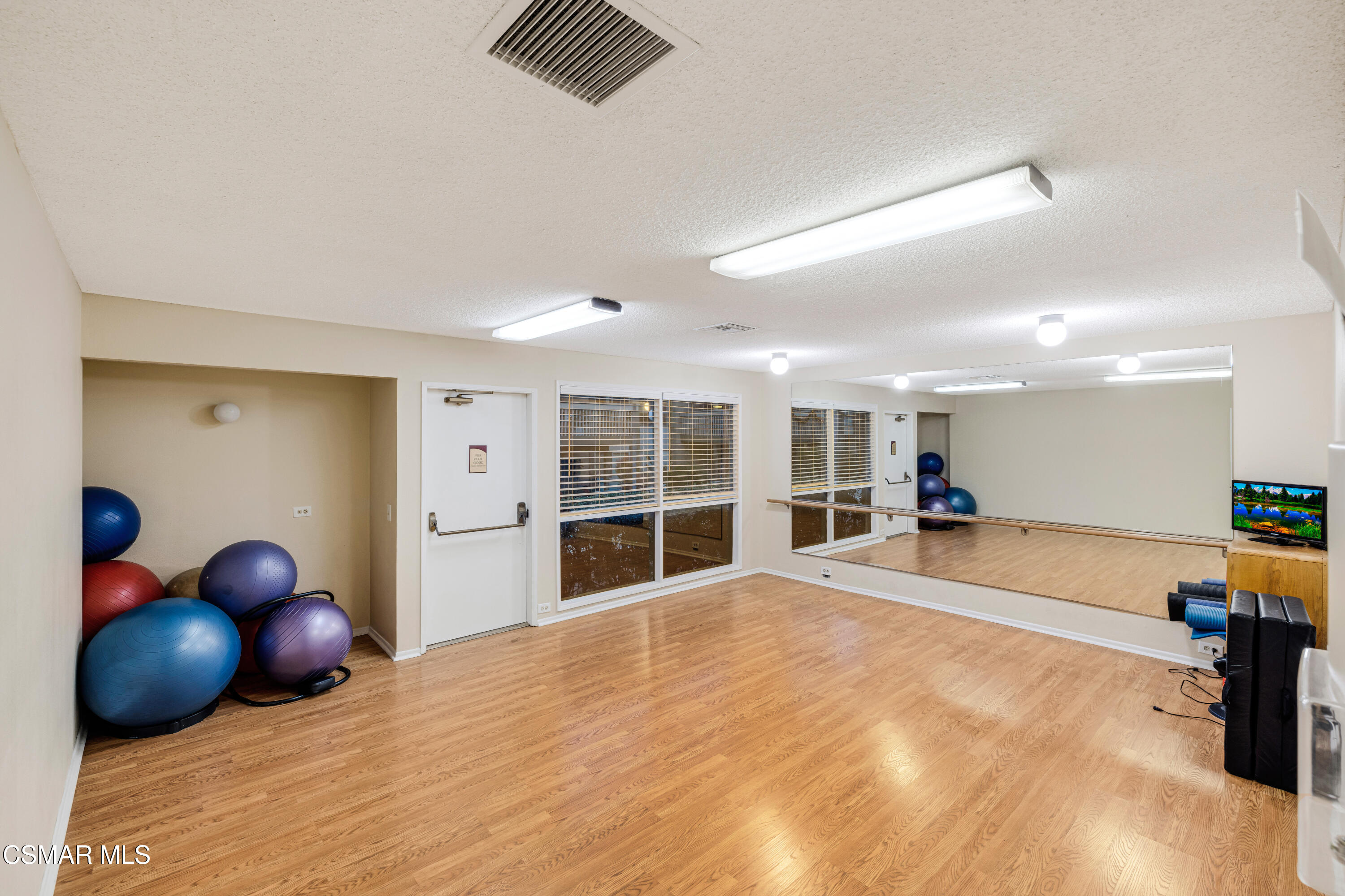 348 Chestnut Hill Court, 17