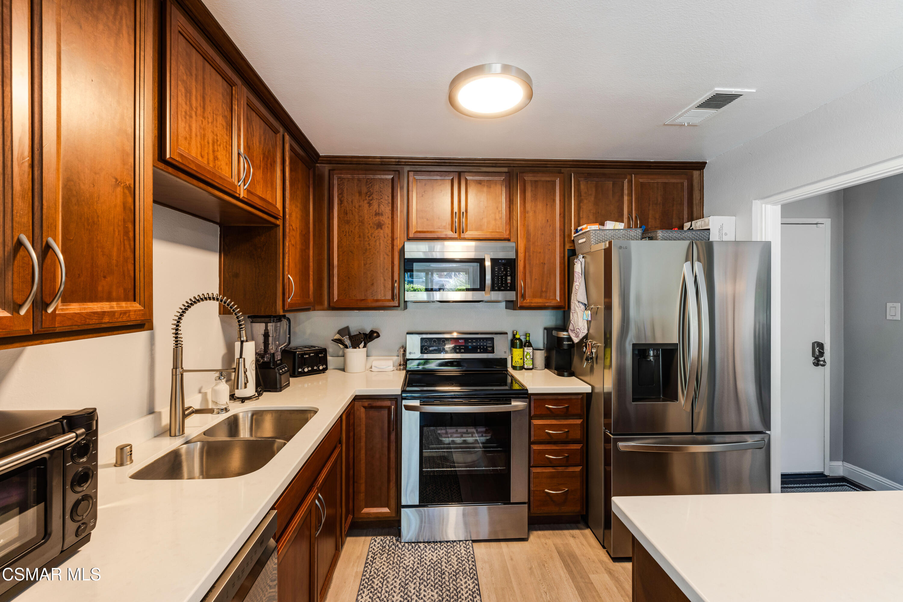 348 Chestnut Hill Court, 17