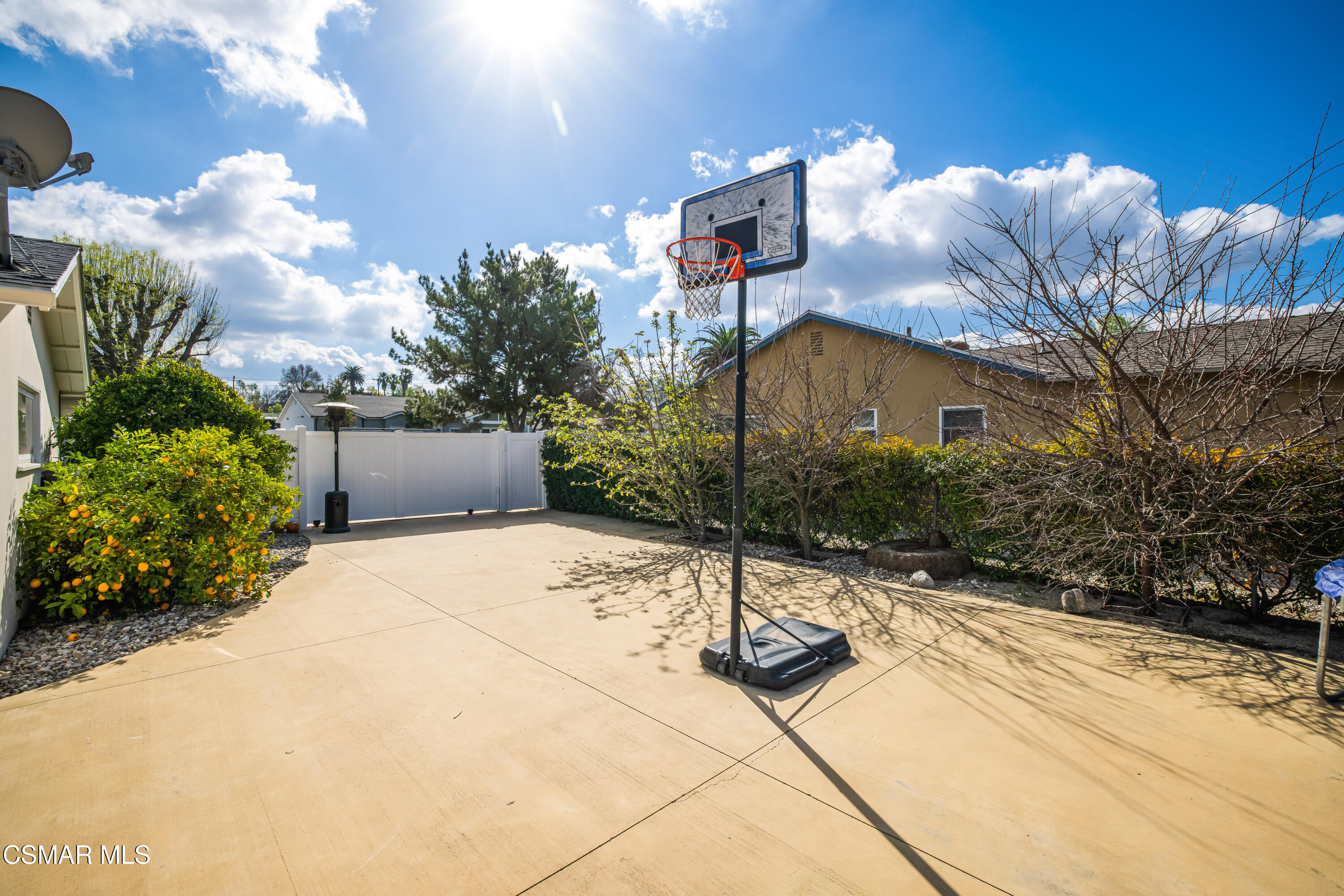 1407 Strawberry Hill Road