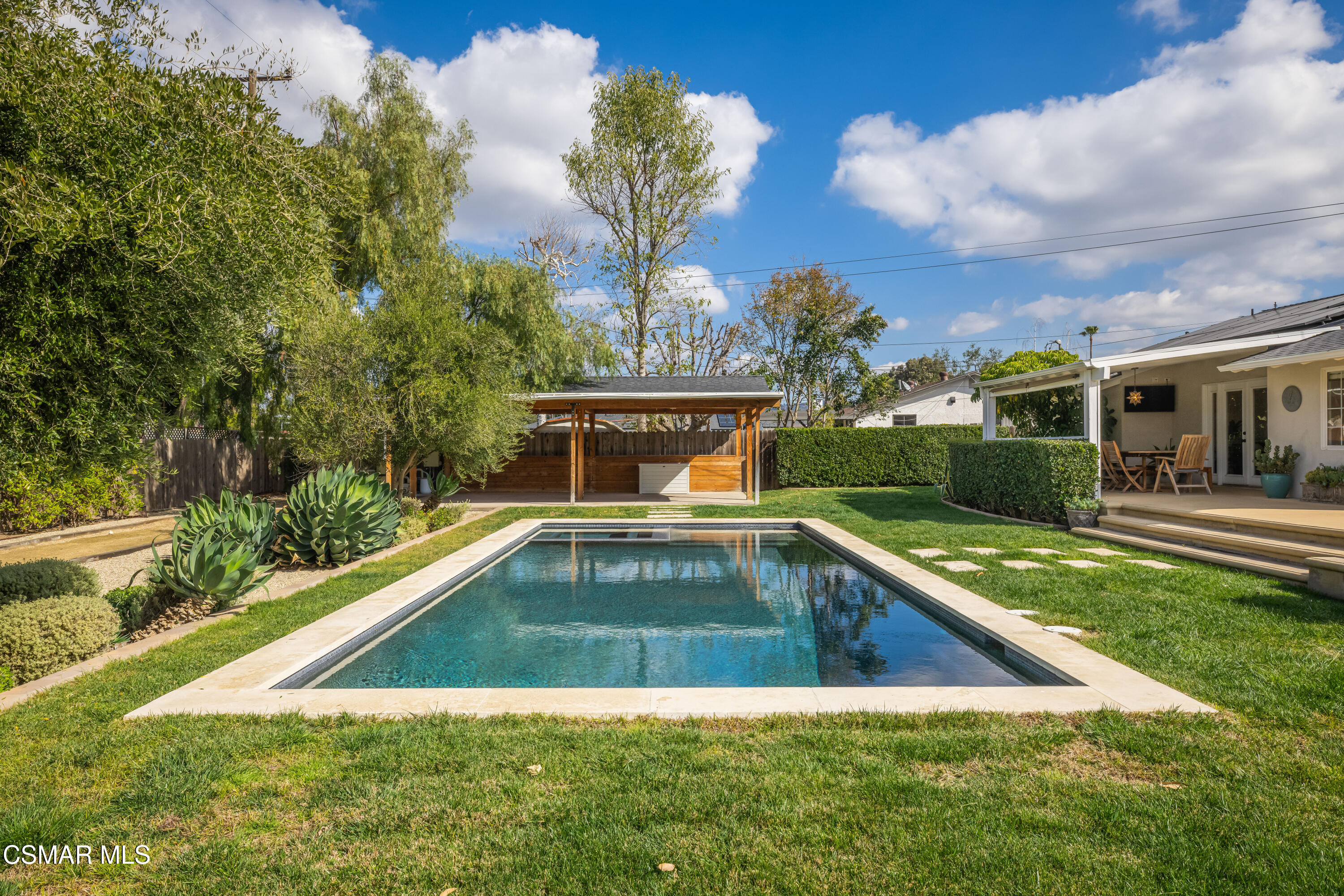 1407 Strawberry Hill Road