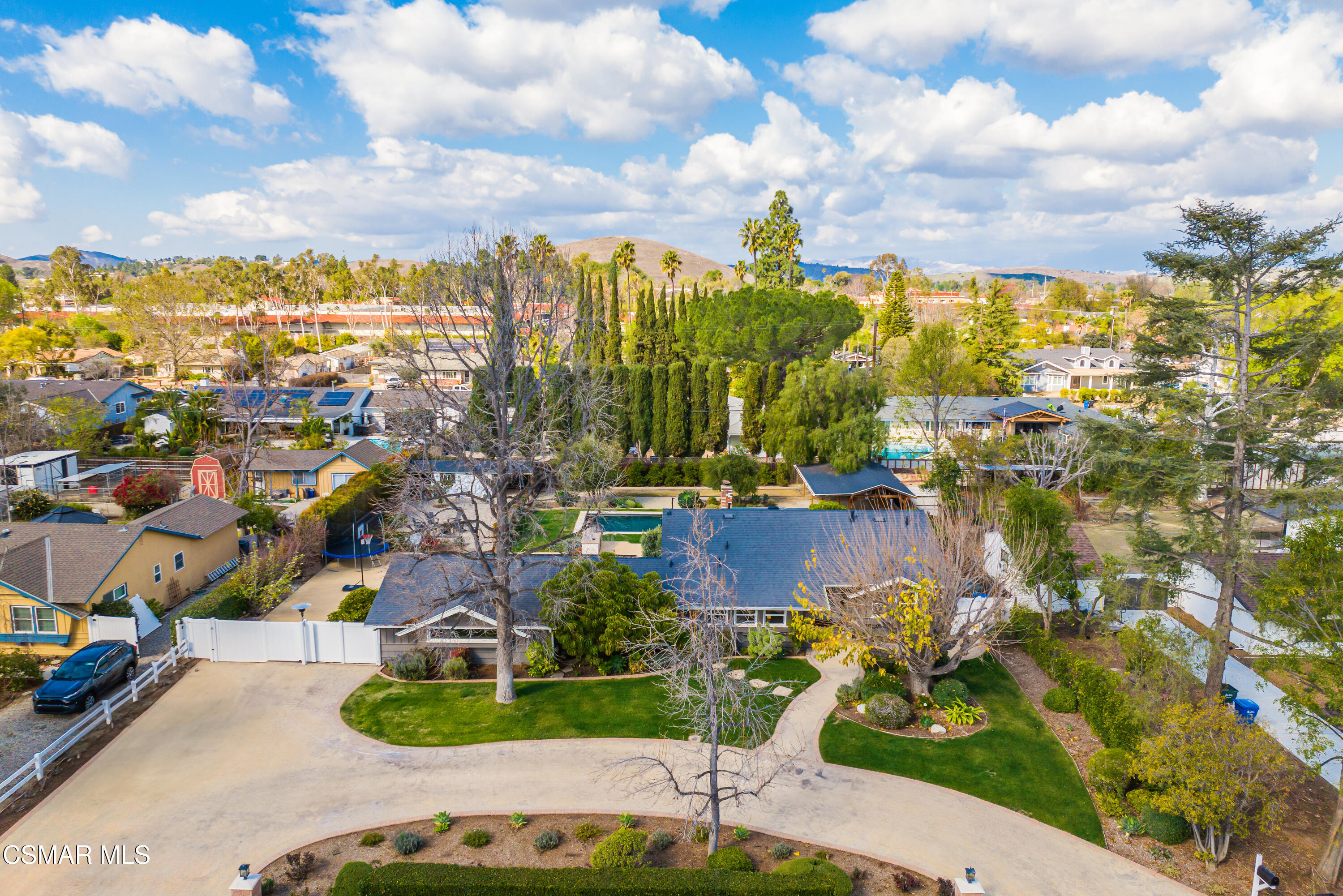 1407 Strawberry Hill Road