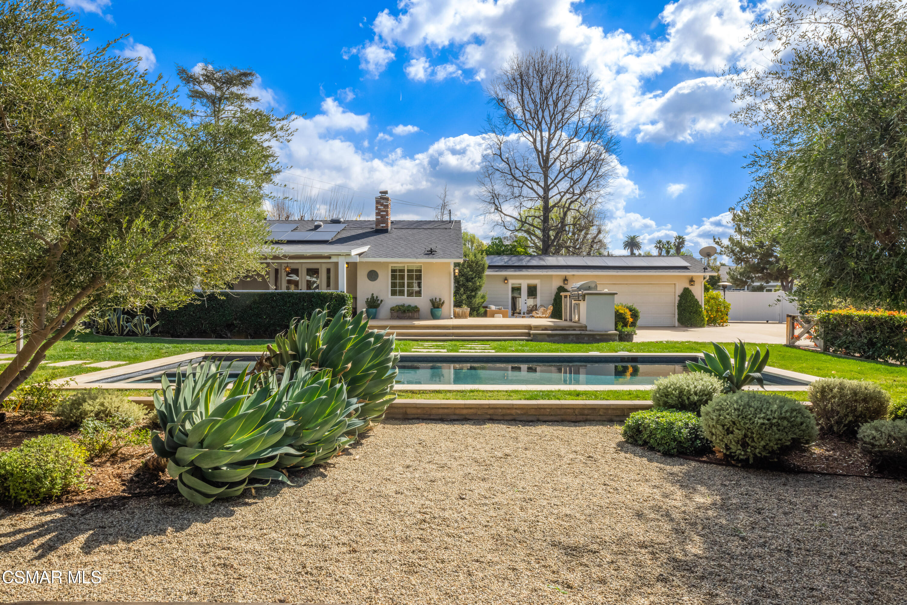 1407 Strawberry Hill Road