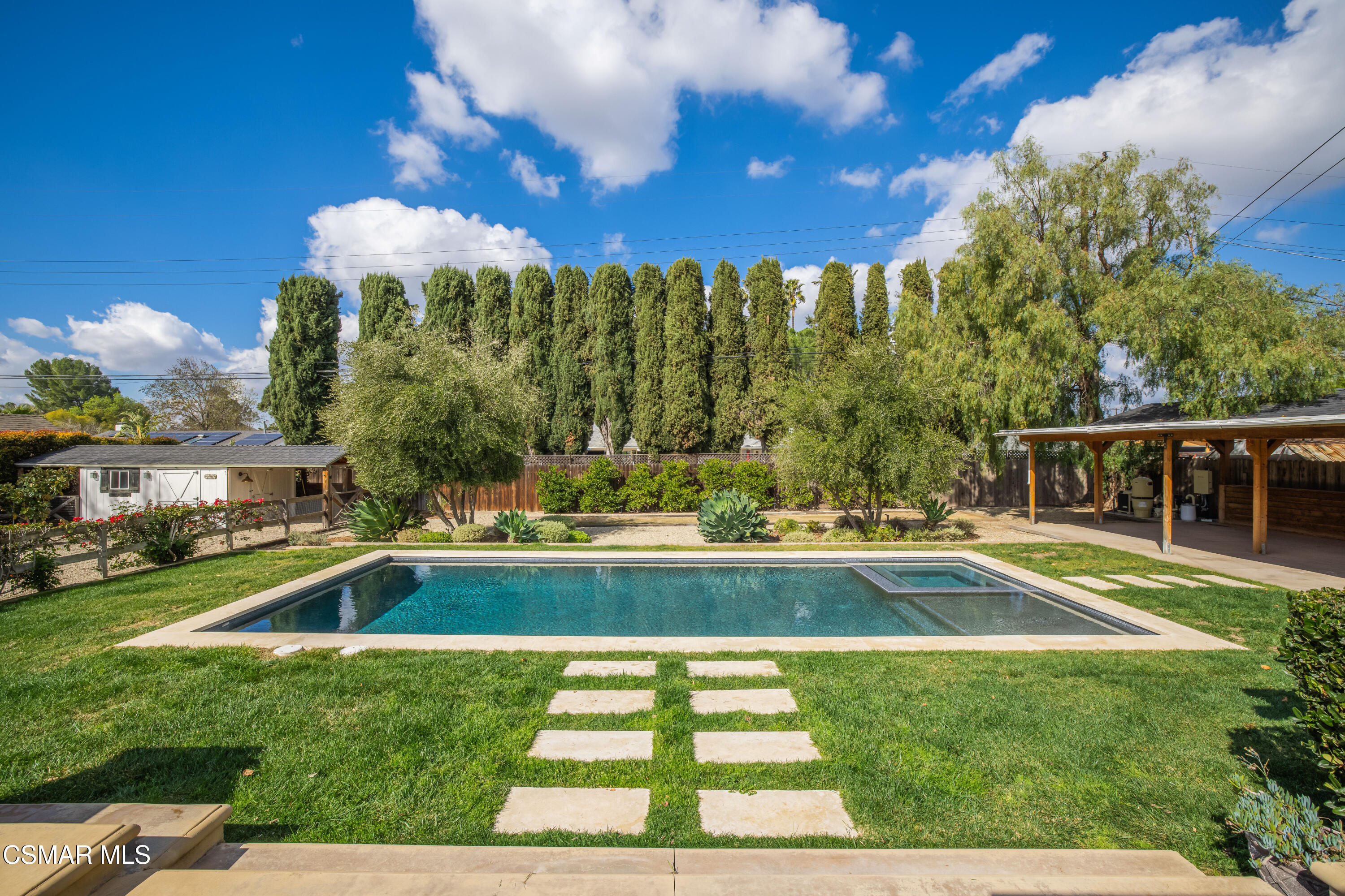 1407 Strawberry Hill Road
