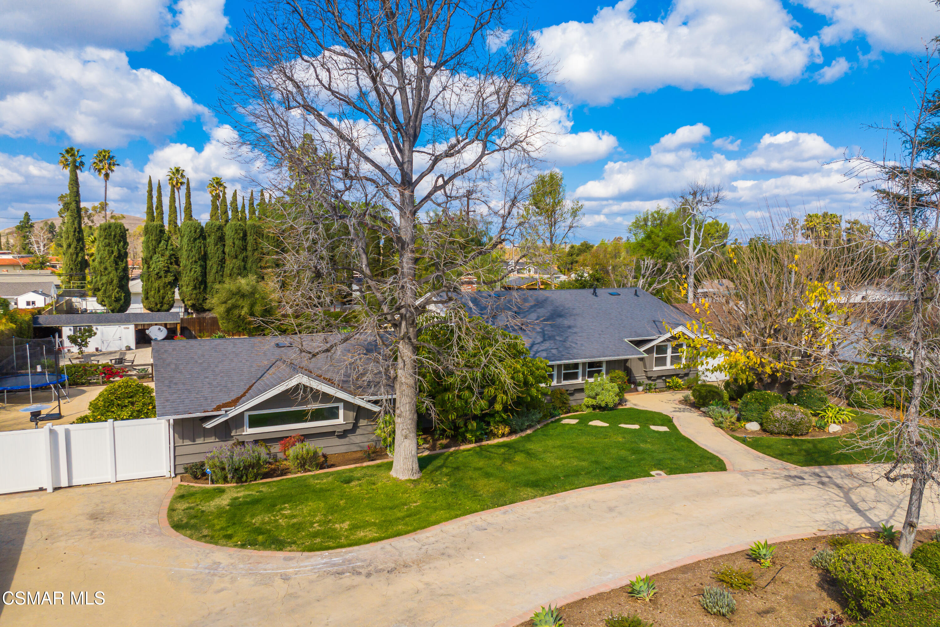 1407 Strawberry Hill Road