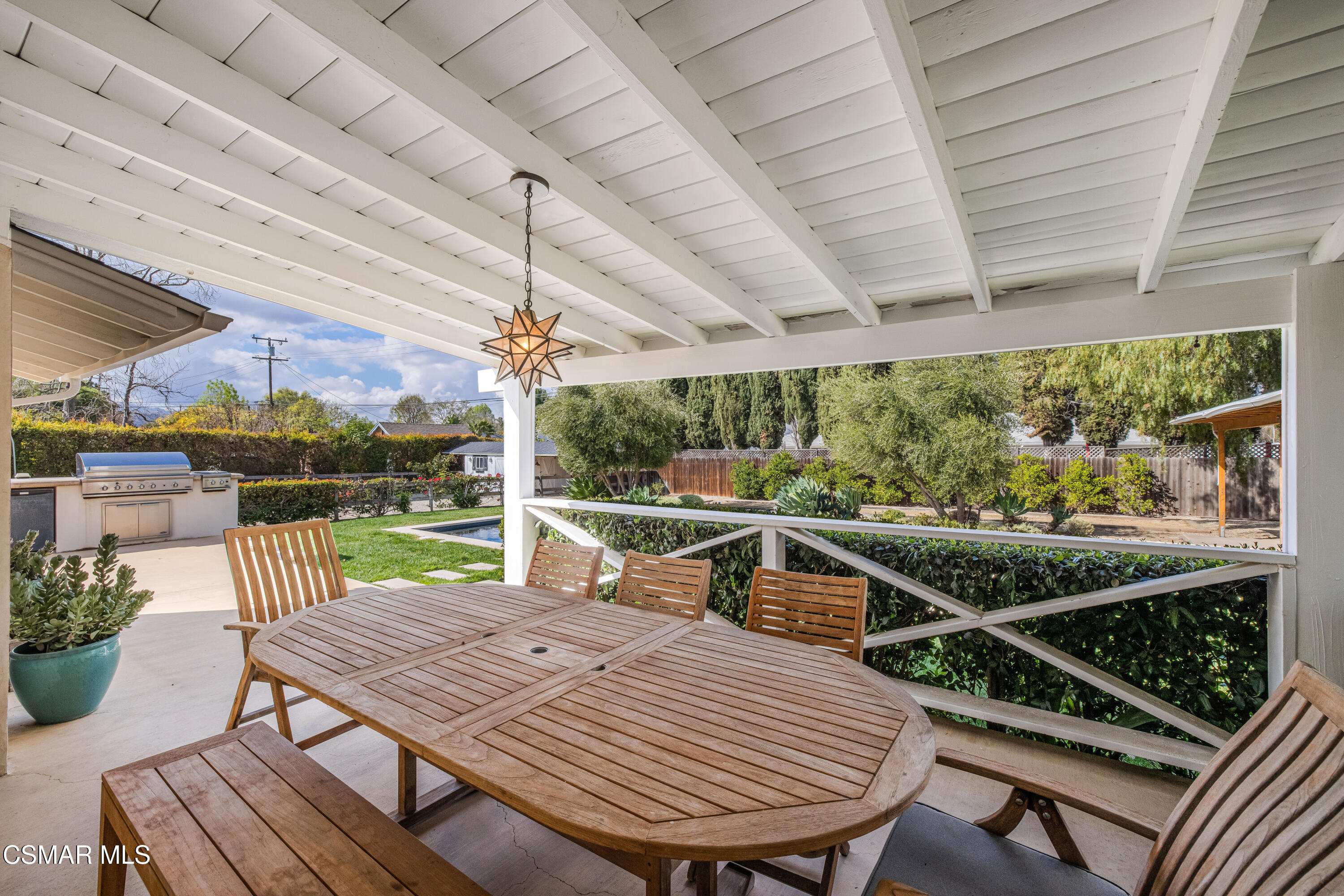 1407 Strawberry Hill Road