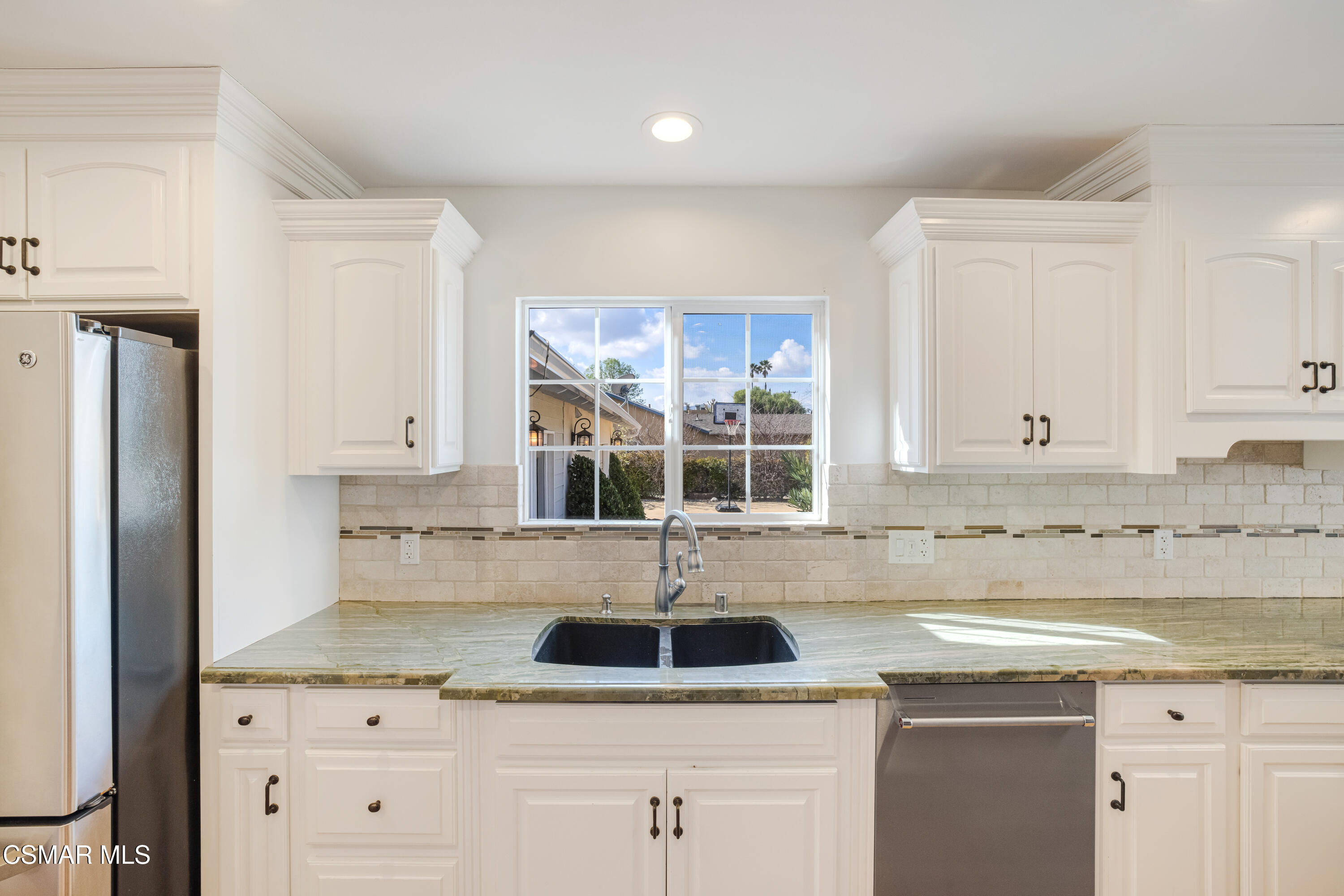 1407 Strawberry Hill Road