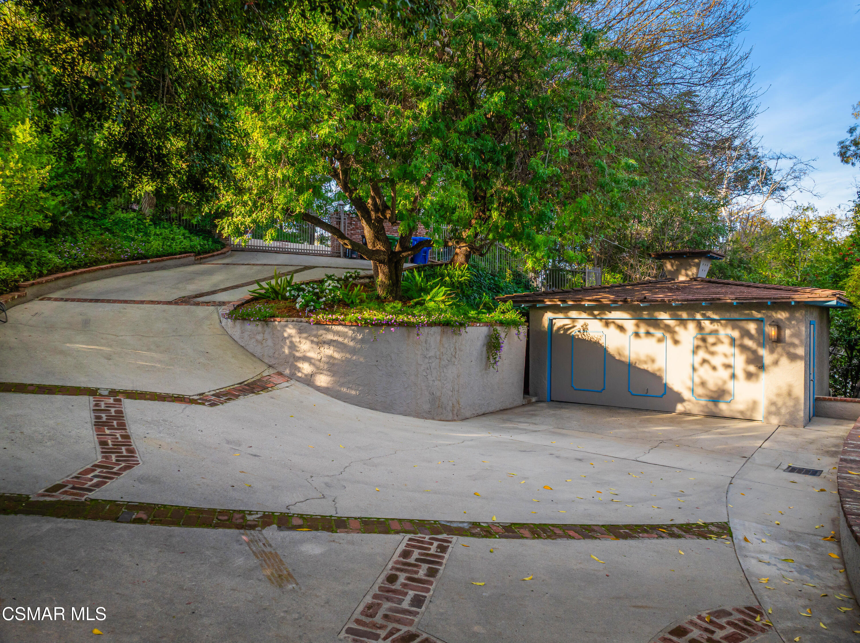4944 Palo Drive