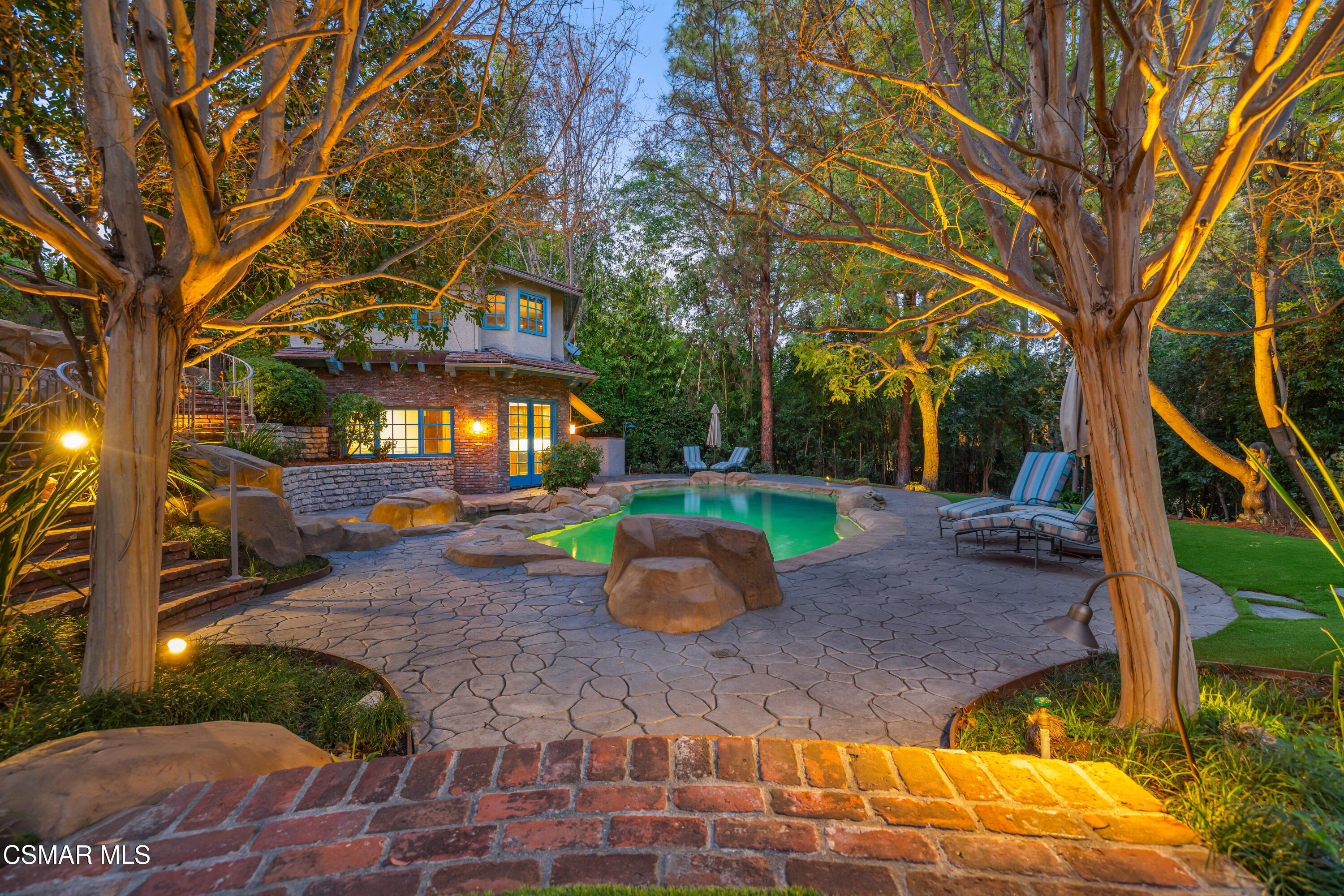 4944 Palo Drive