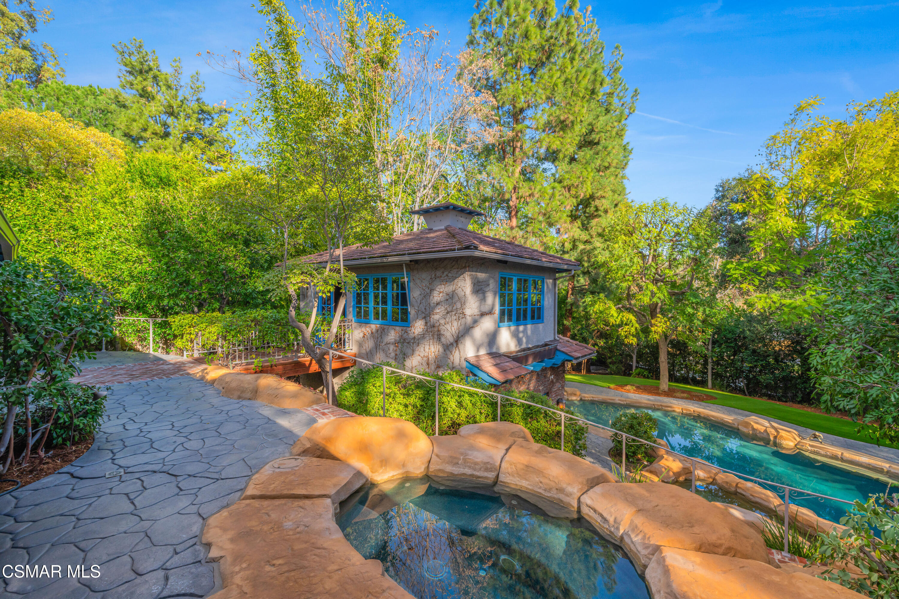 4944 Palo Drive