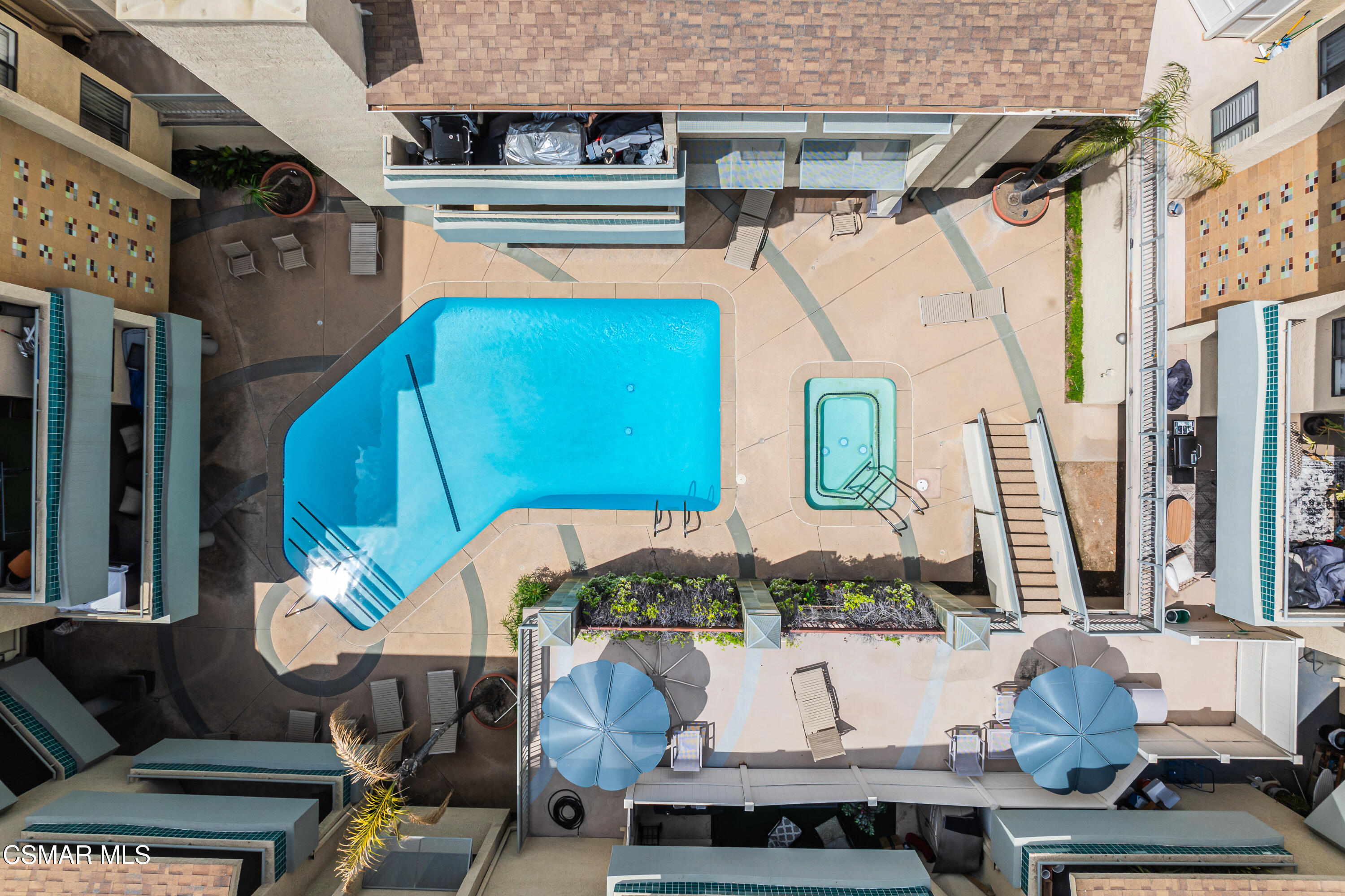 19009 Sherman Way, 10