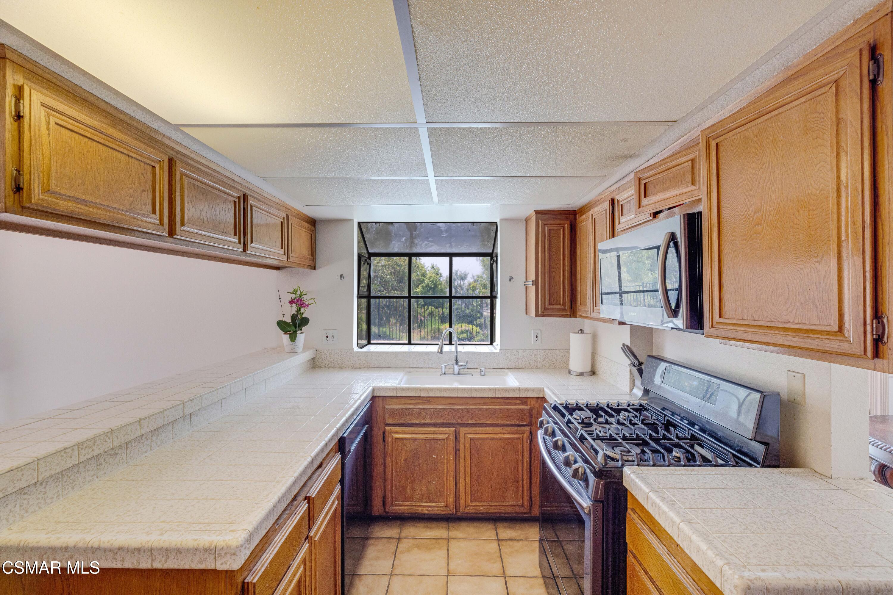 778 Sir George Court