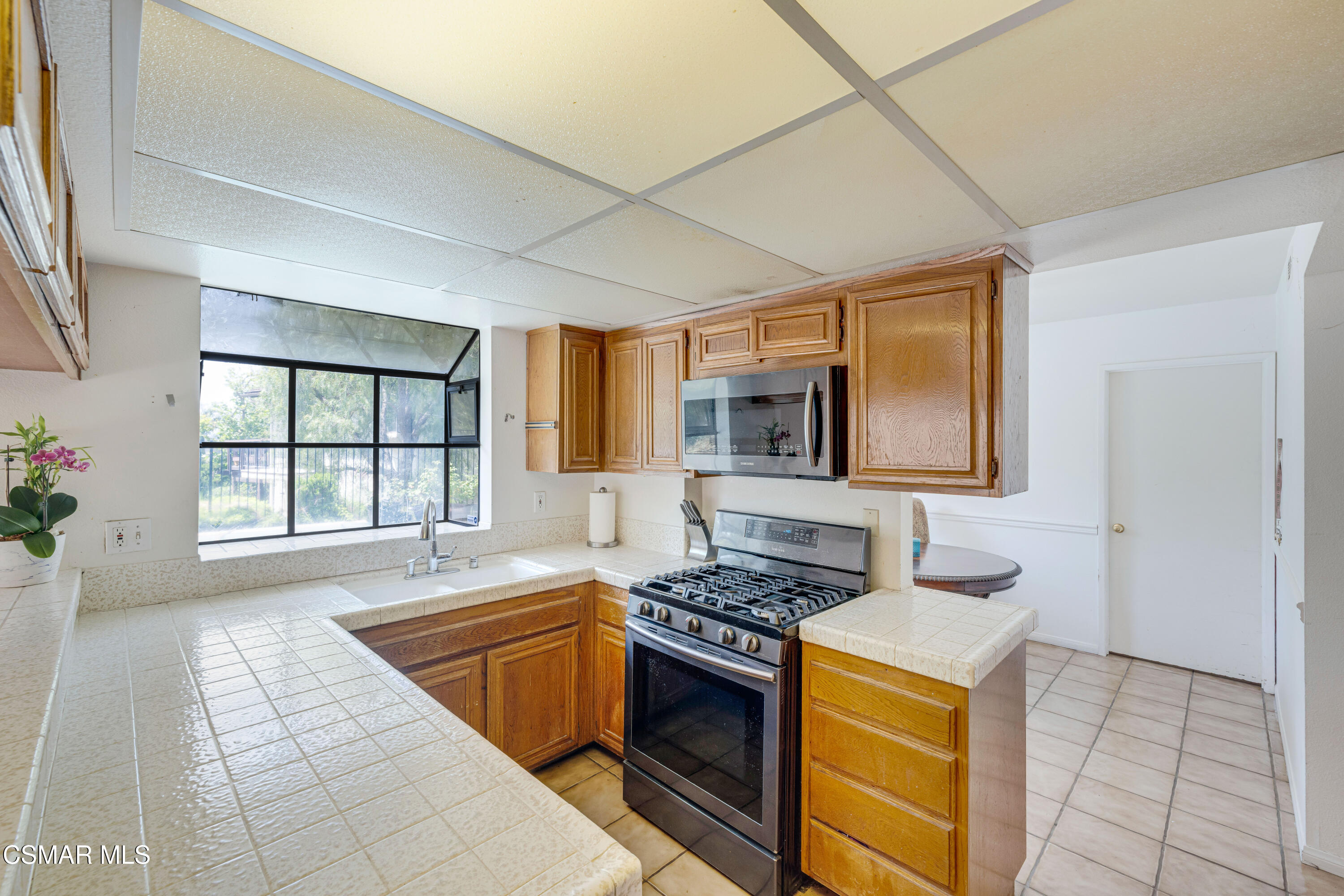 778 Sir George Court