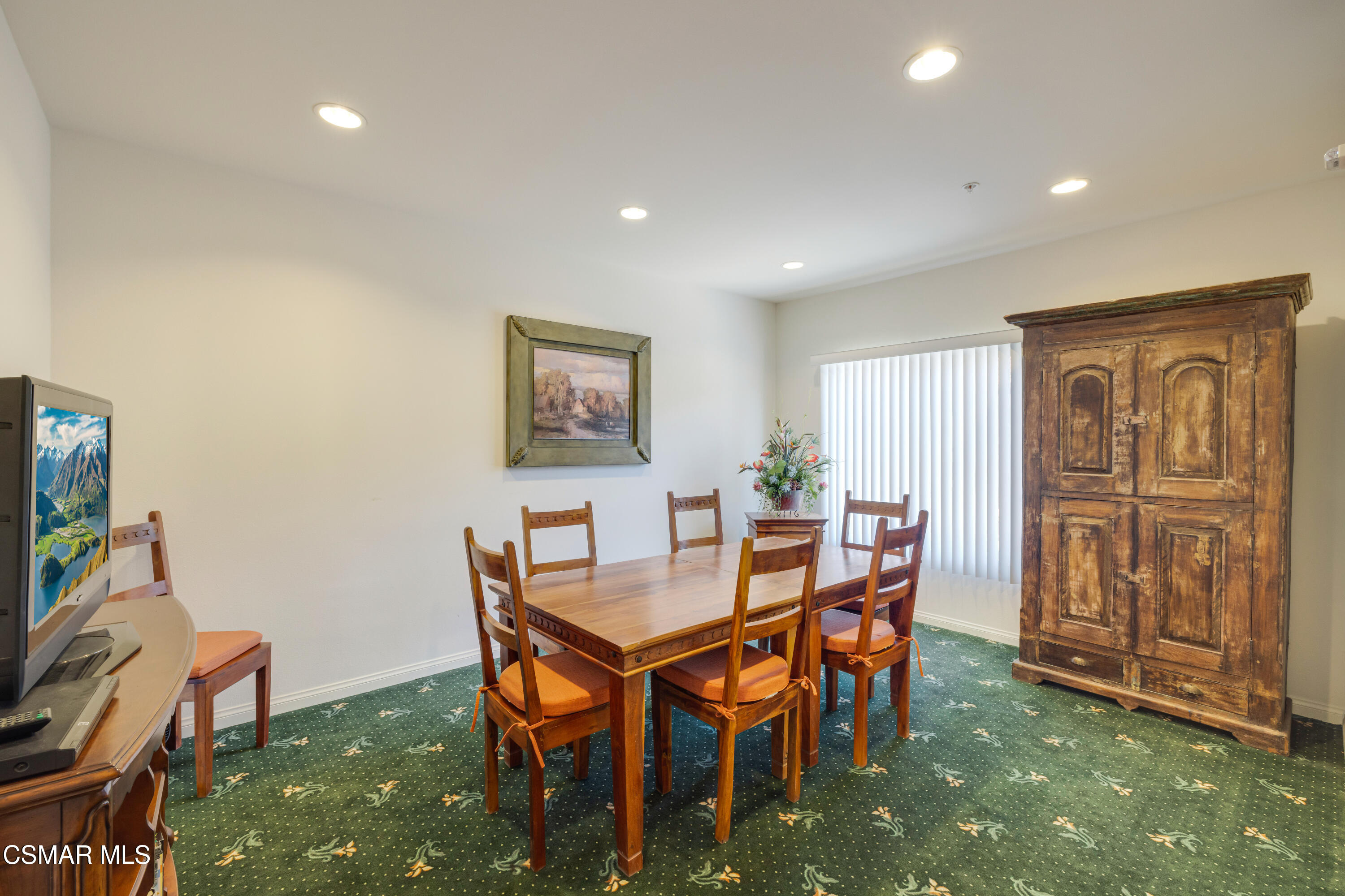 453 Country Club Drive, 101