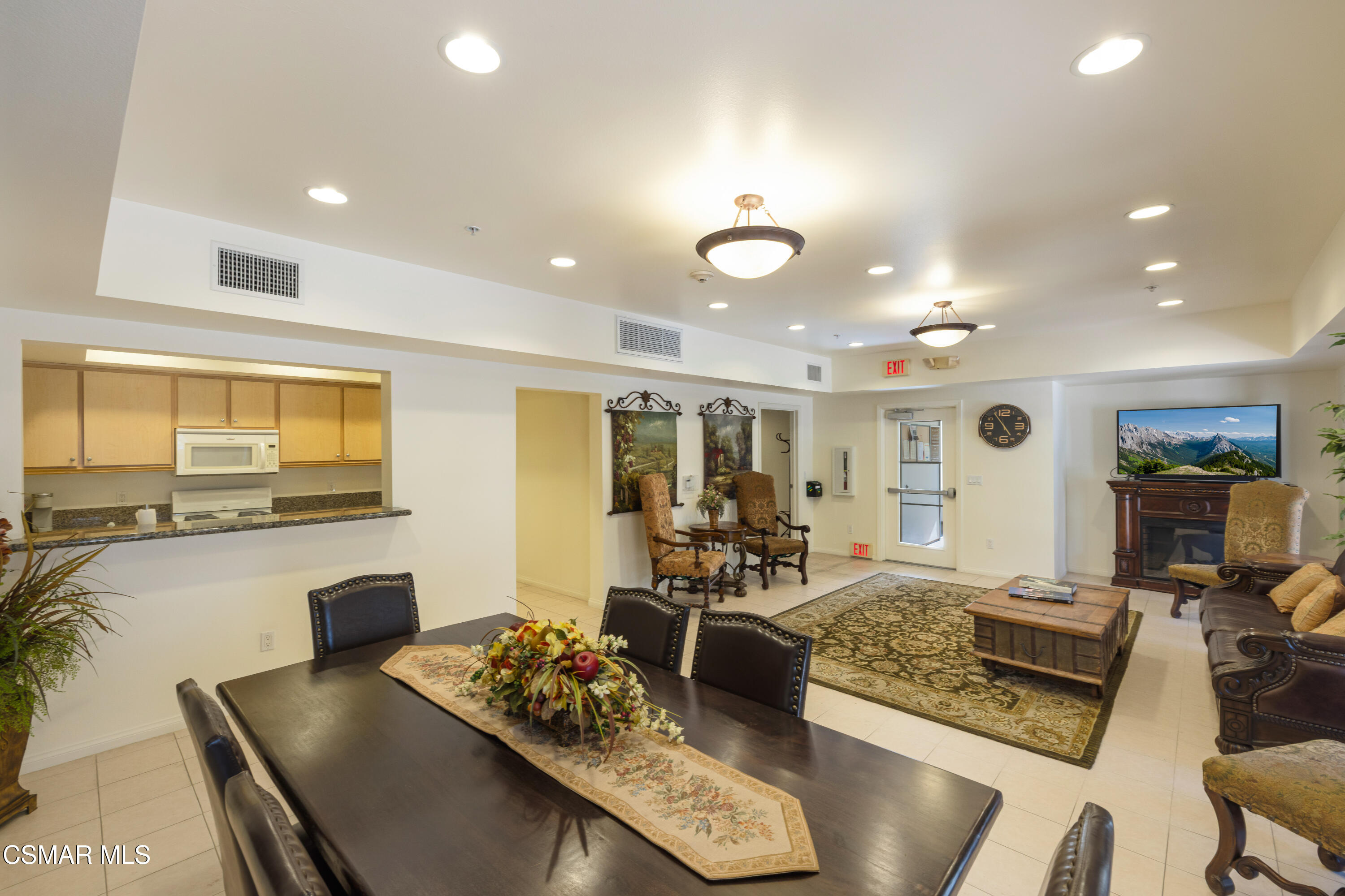 453 Country Club Drive, 101