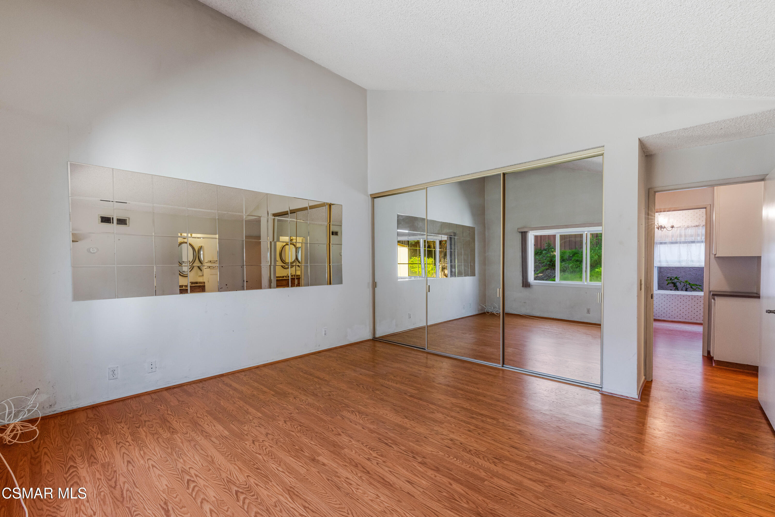 4 Ilex Drive