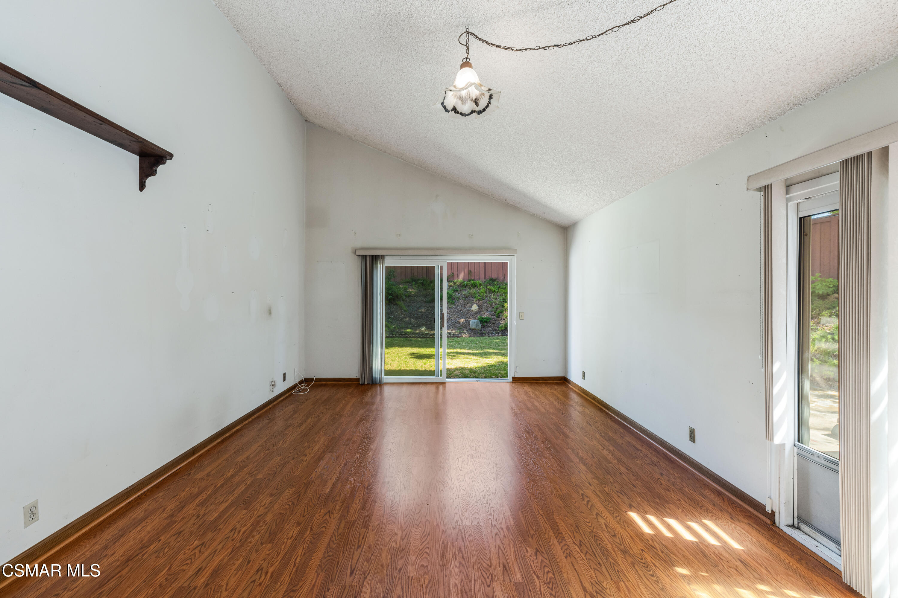 4 Ilex Drive