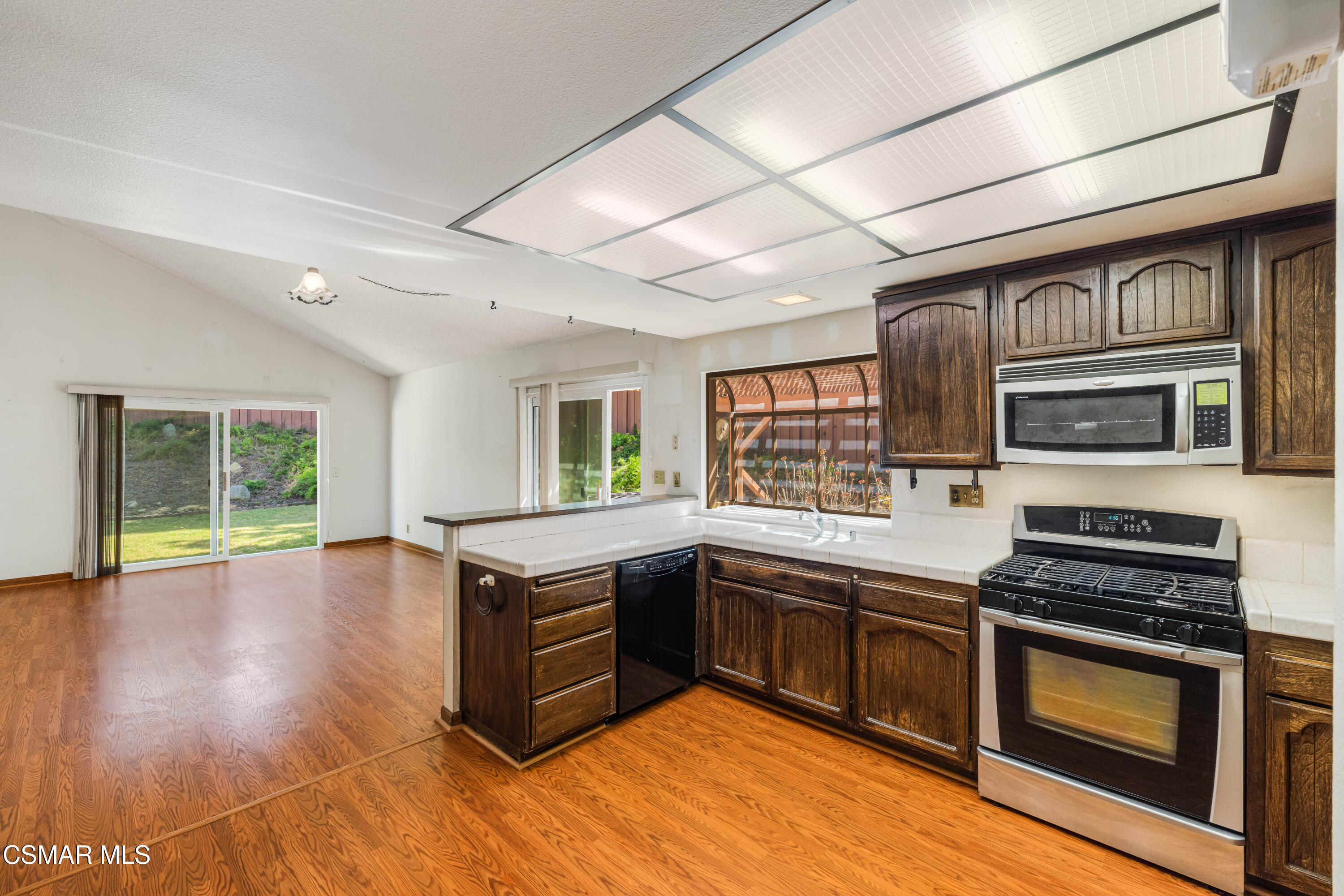 4 Ilex Drive