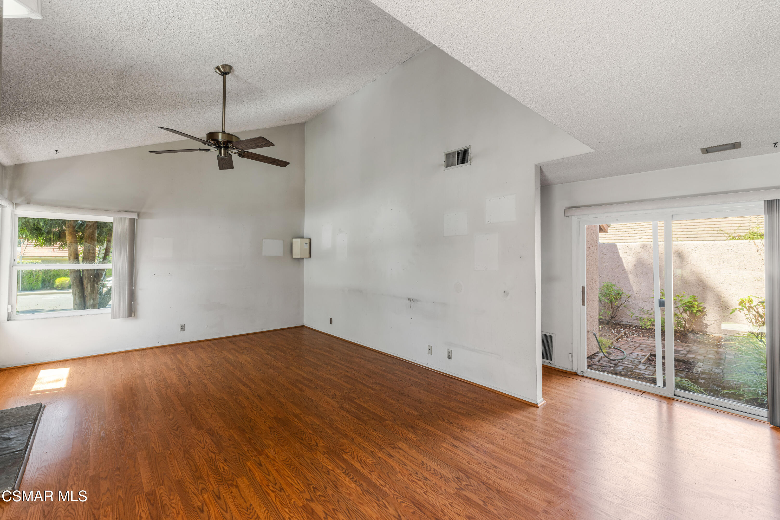 4 Ilex Drive