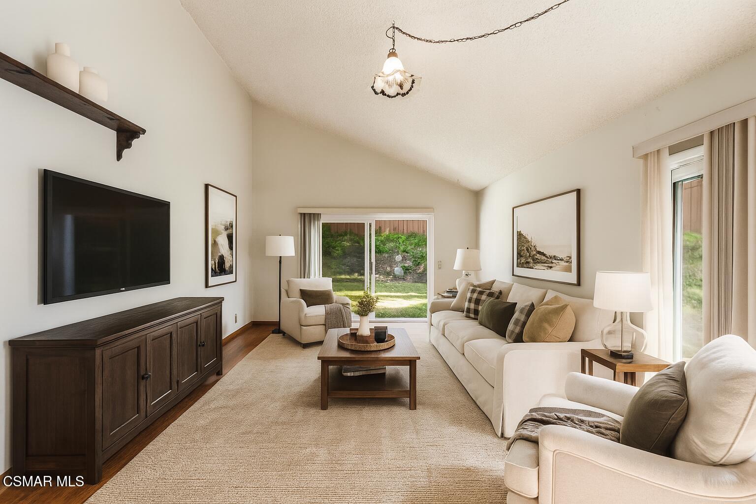 4 Ilex Drive