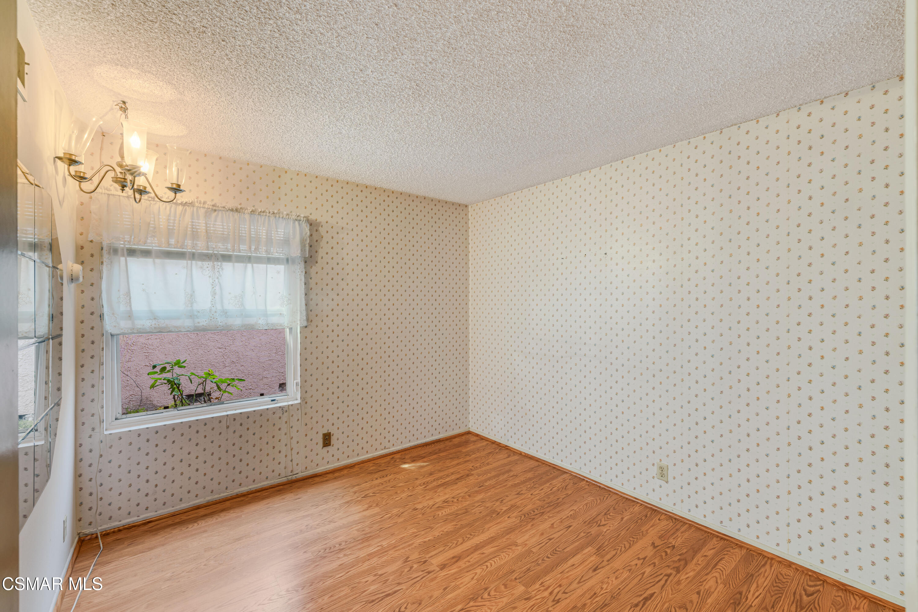 4 Ilex Drive