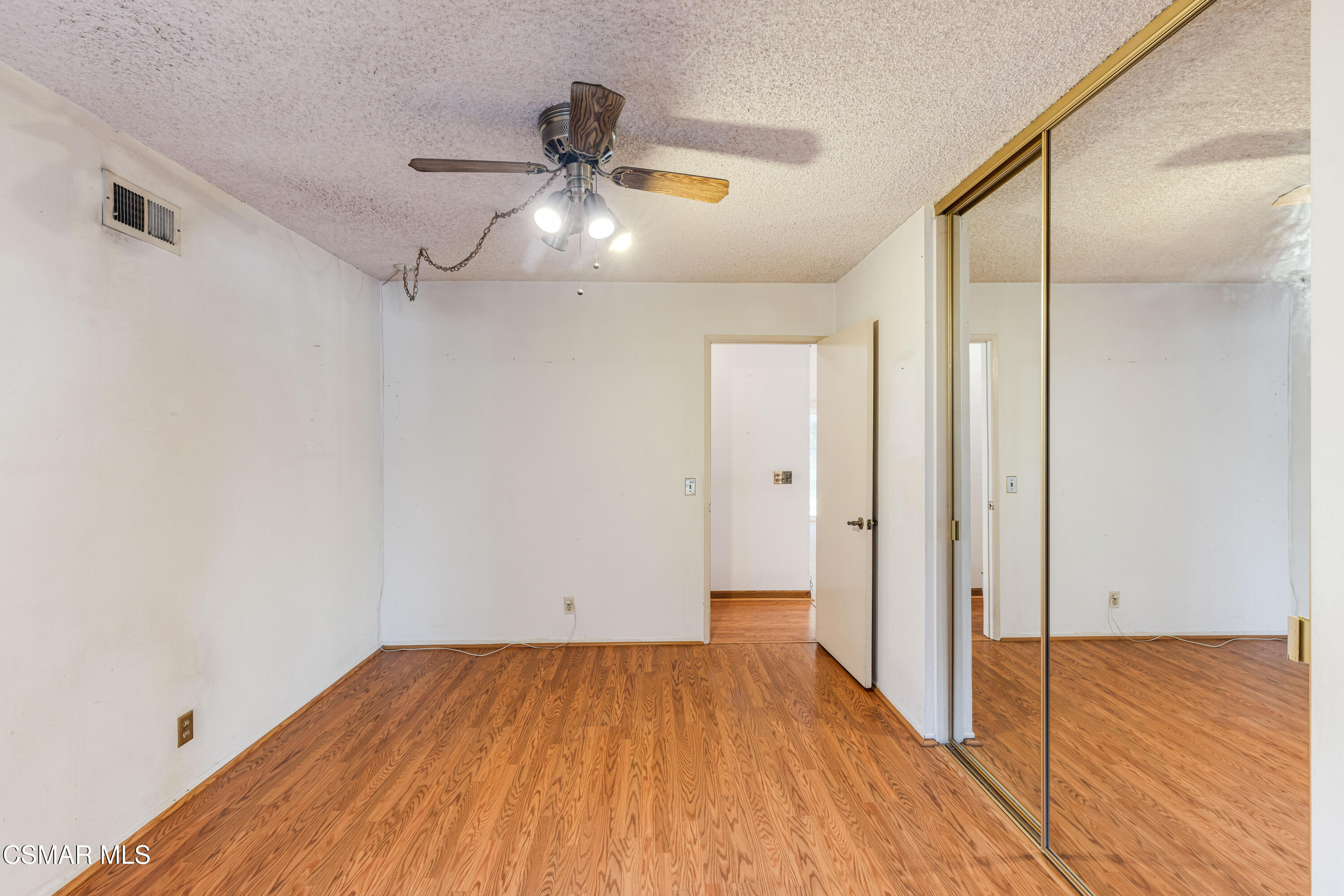 4 Ilex Drive