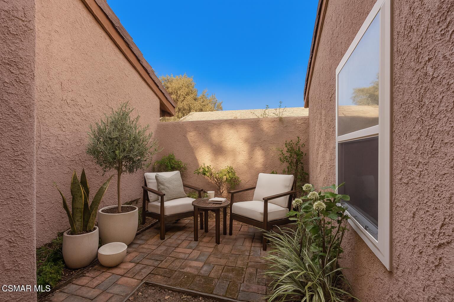 4 Ilex Drive