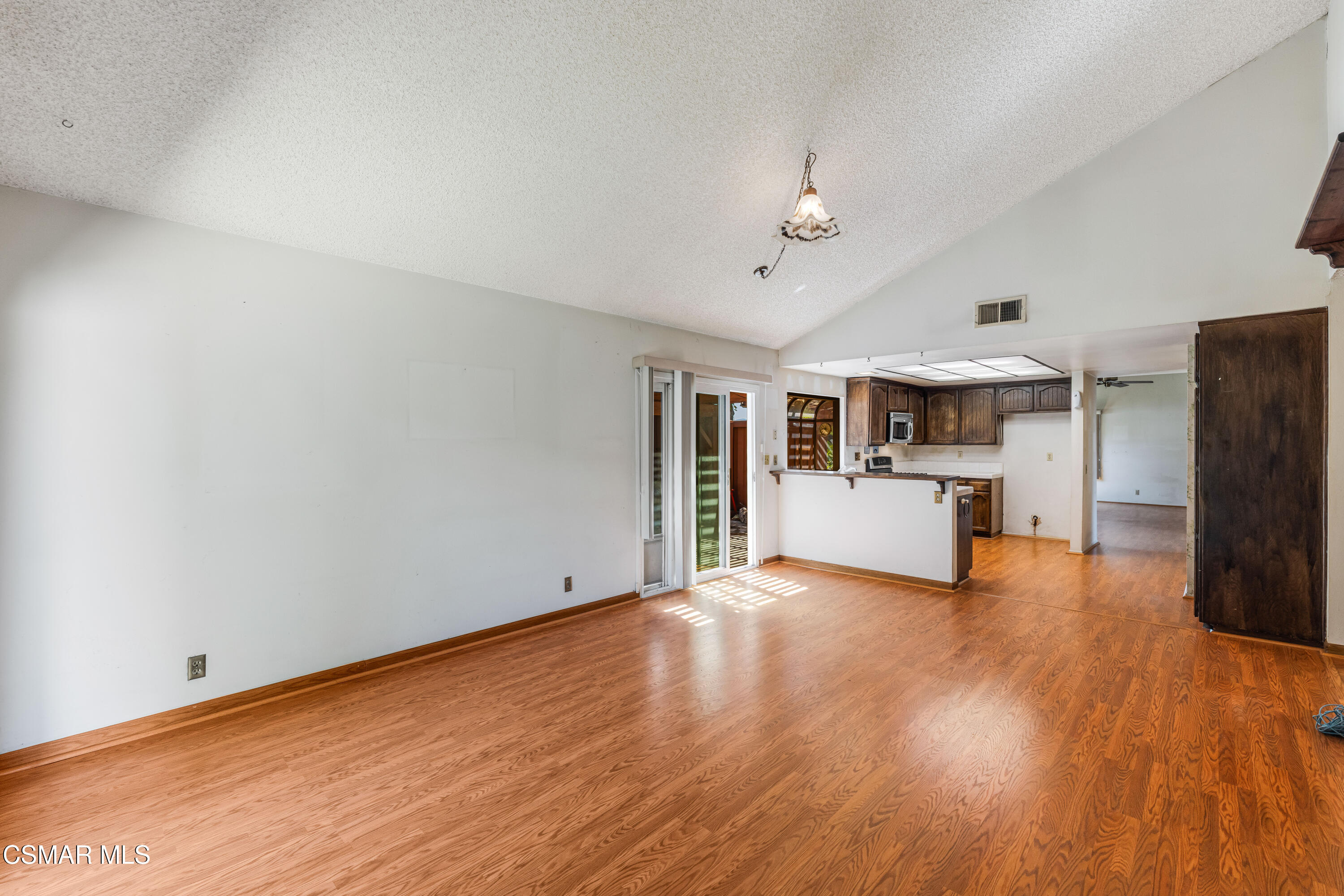 4 Ilex Drive
