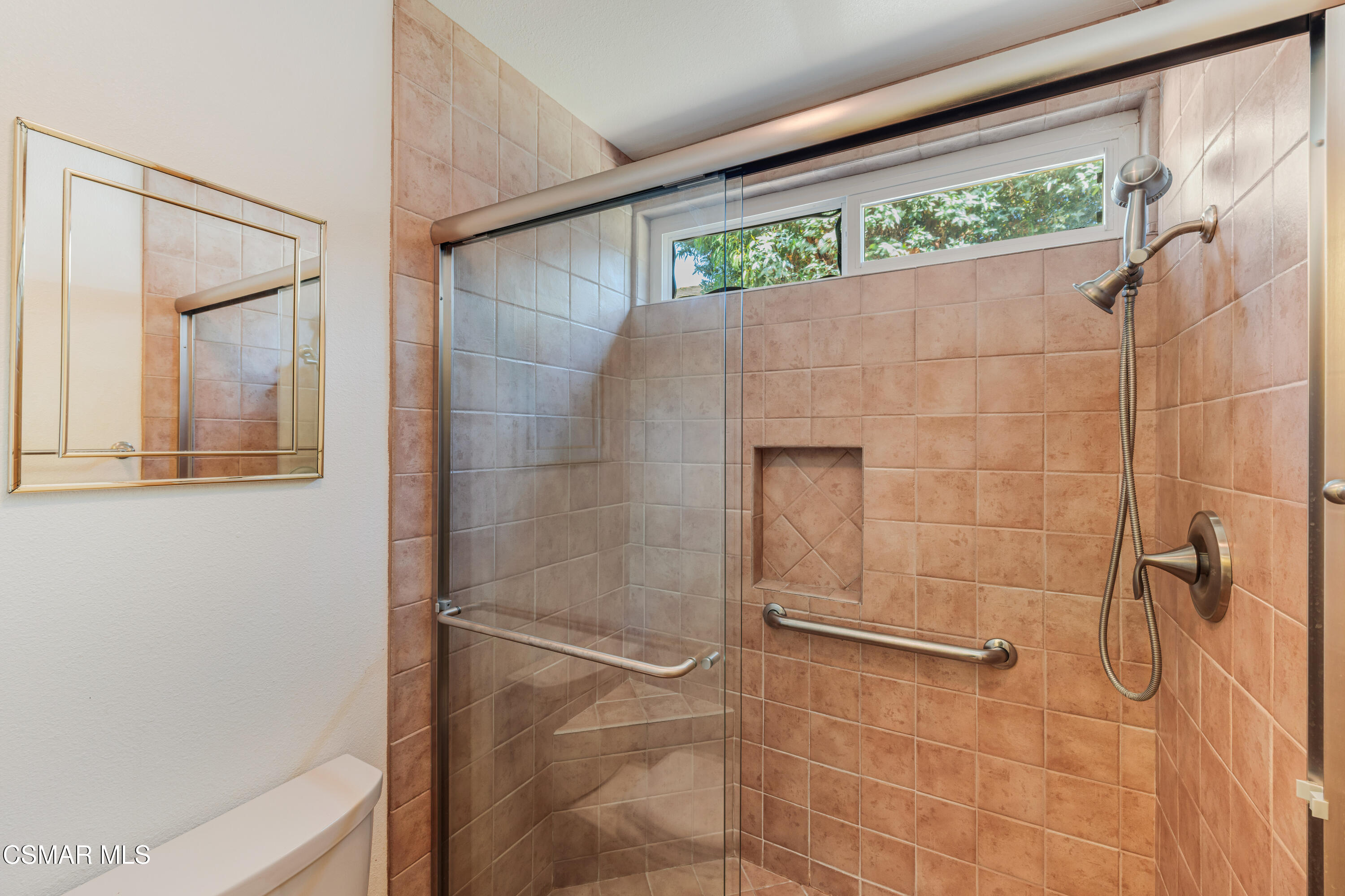 4 Ilex Drive