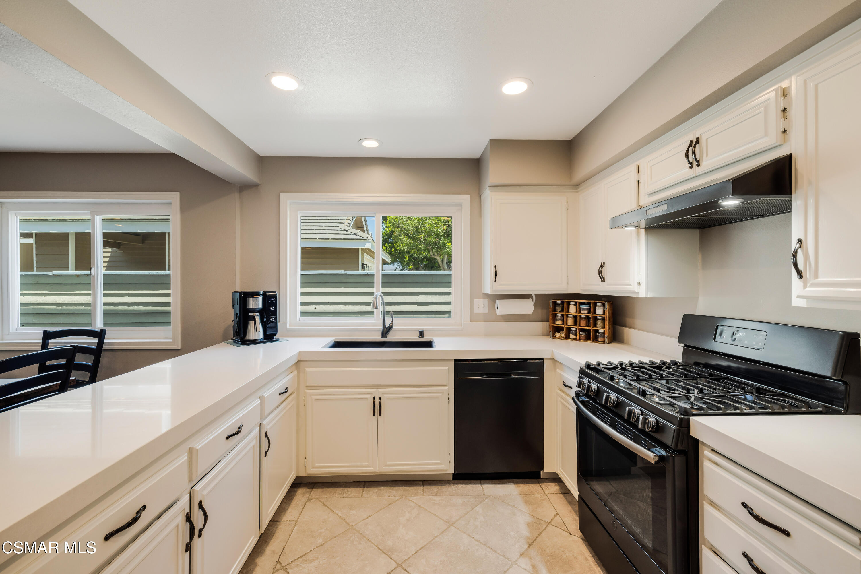 4471 Skyglen Court