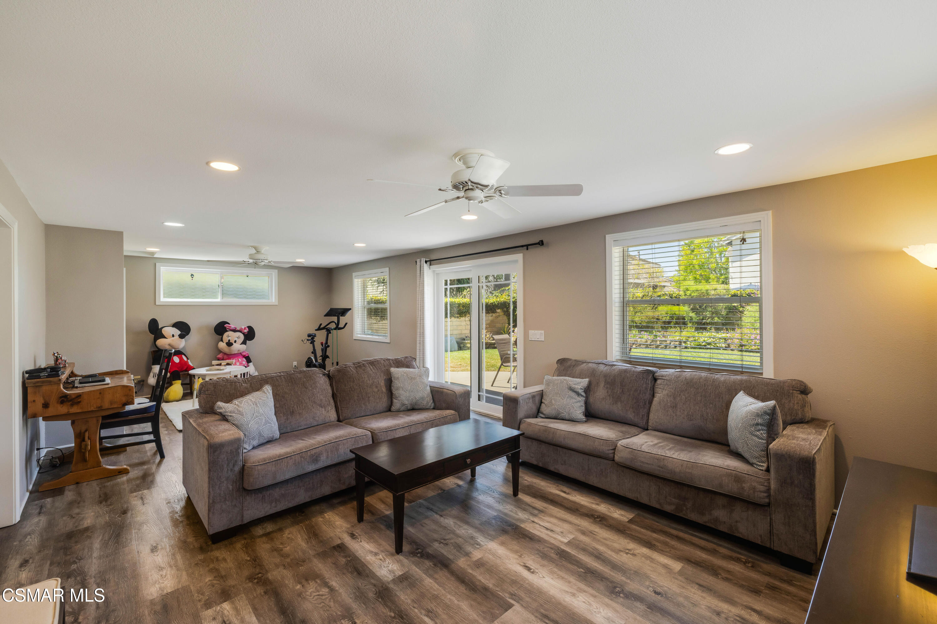 4471 Skyglen Court