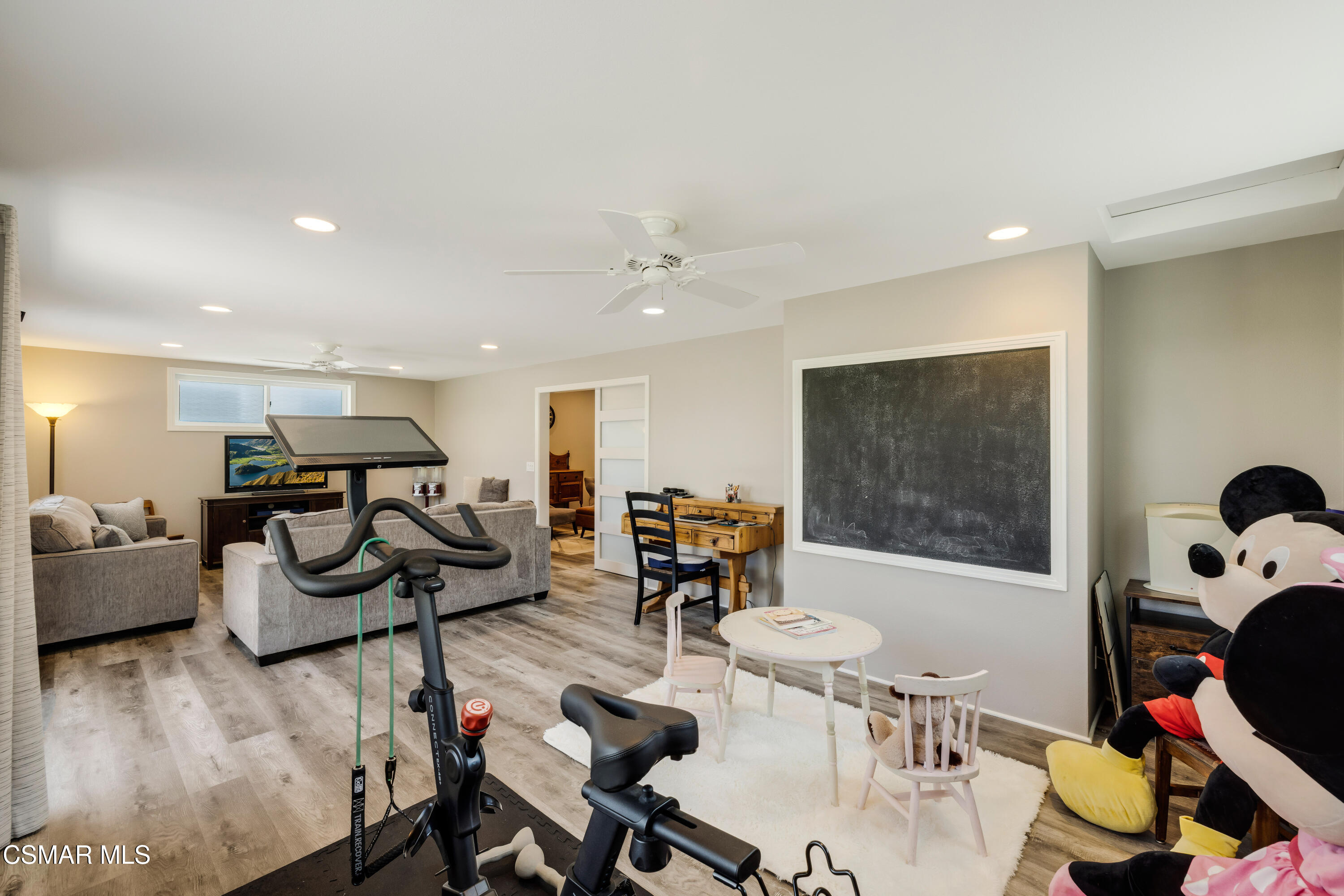 4471 Skyglen Court