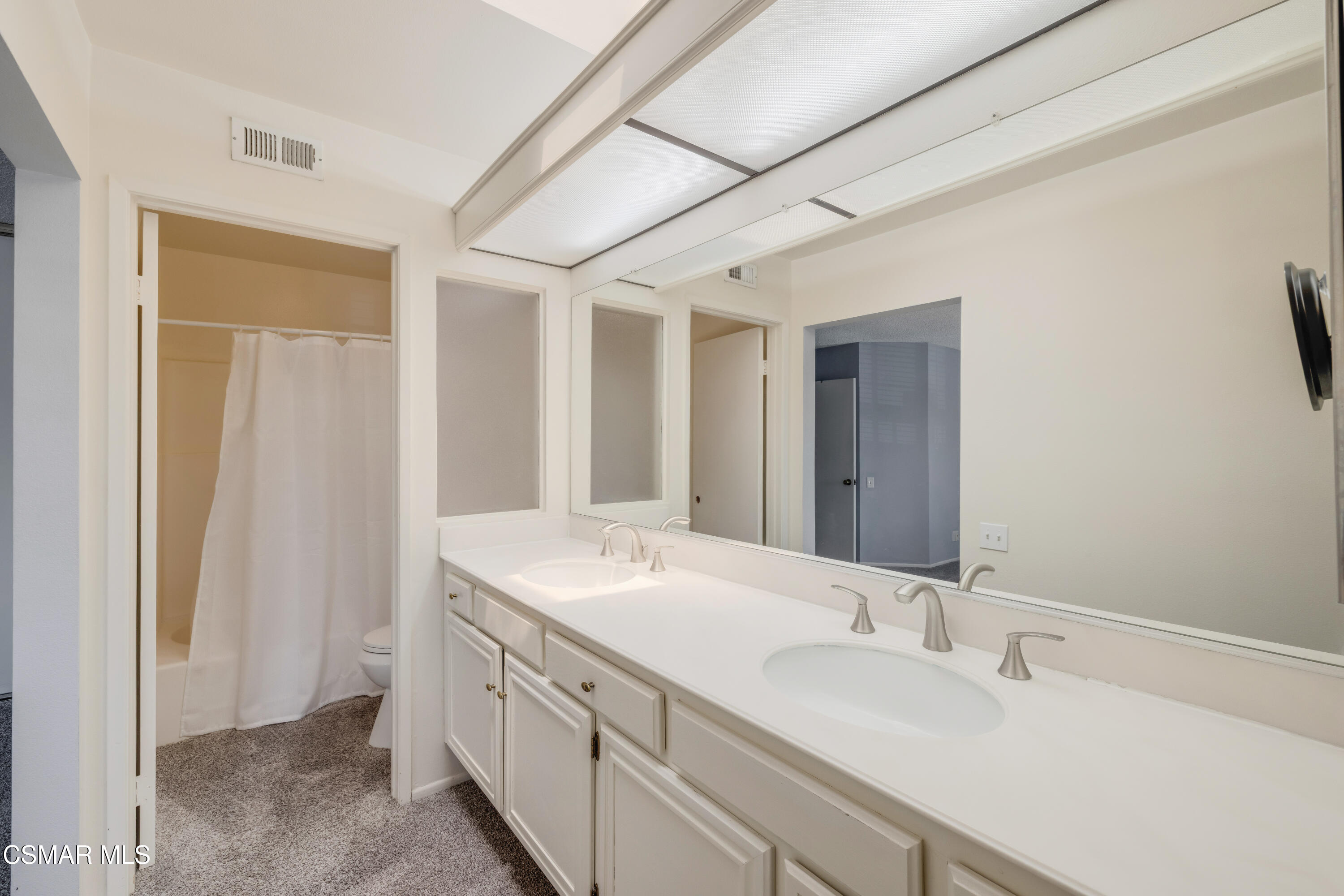 4471 Skyglen Court